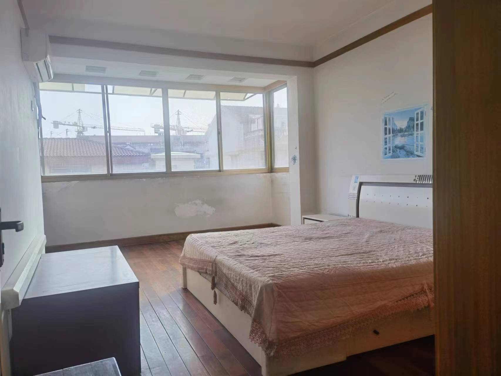 百花军宅苑 3室2厅1卫 118m&sup2;