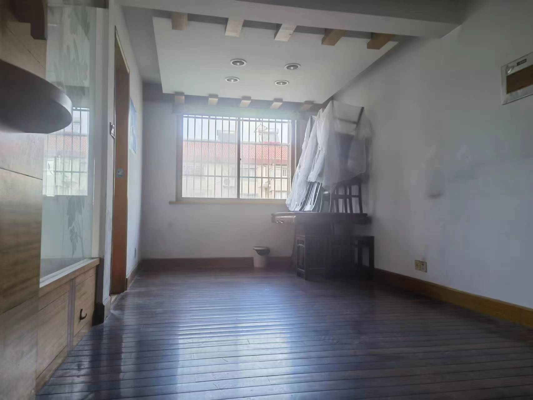 百花军宅苑 3室2厅1卫 118m&sup2;