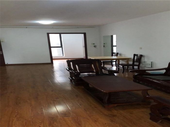 南通绿地新都会 3室2厅2卫 140.00m&sup2;