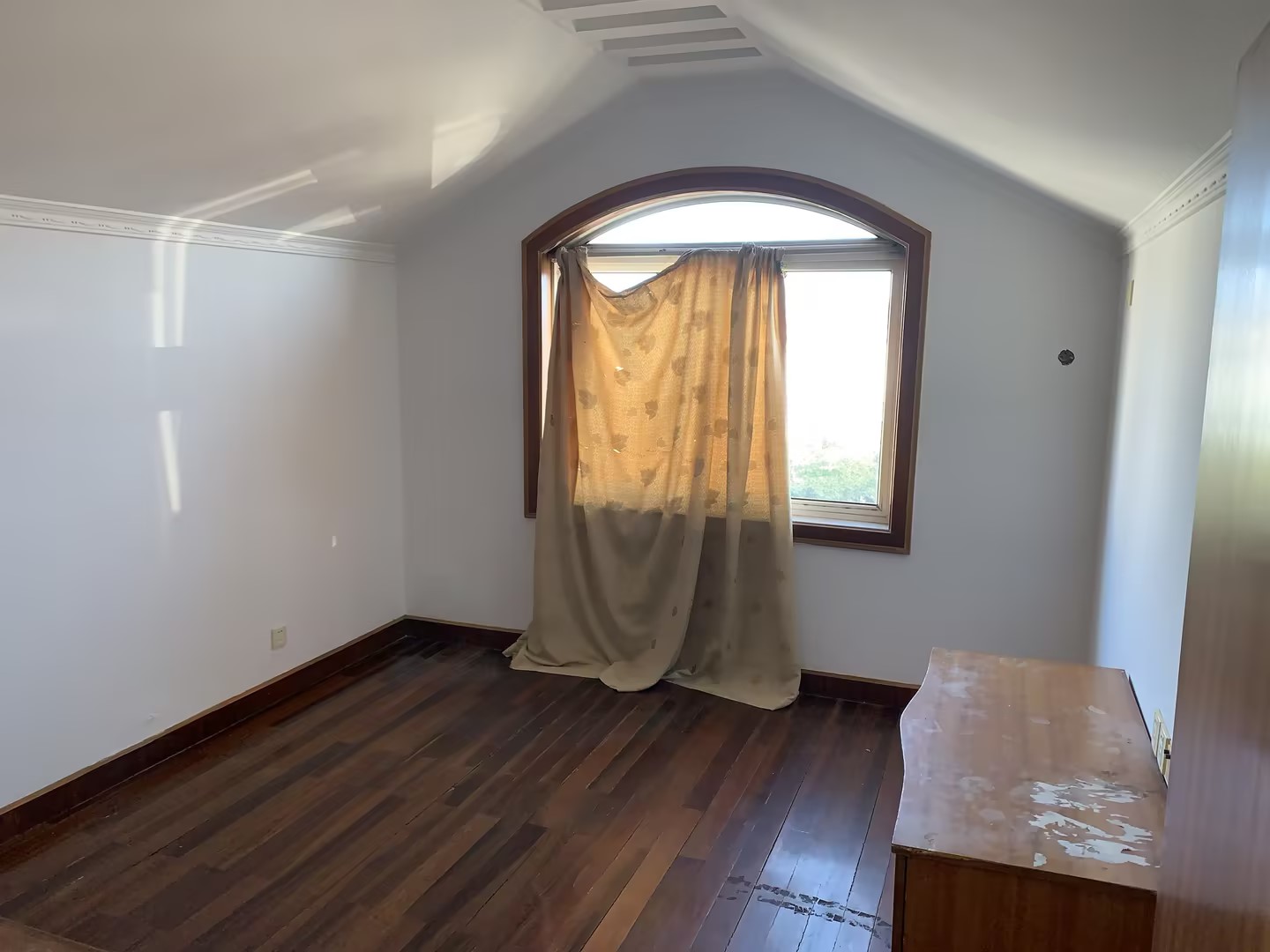 外滩小区 4室0厅0卫 171.00m&sup2;