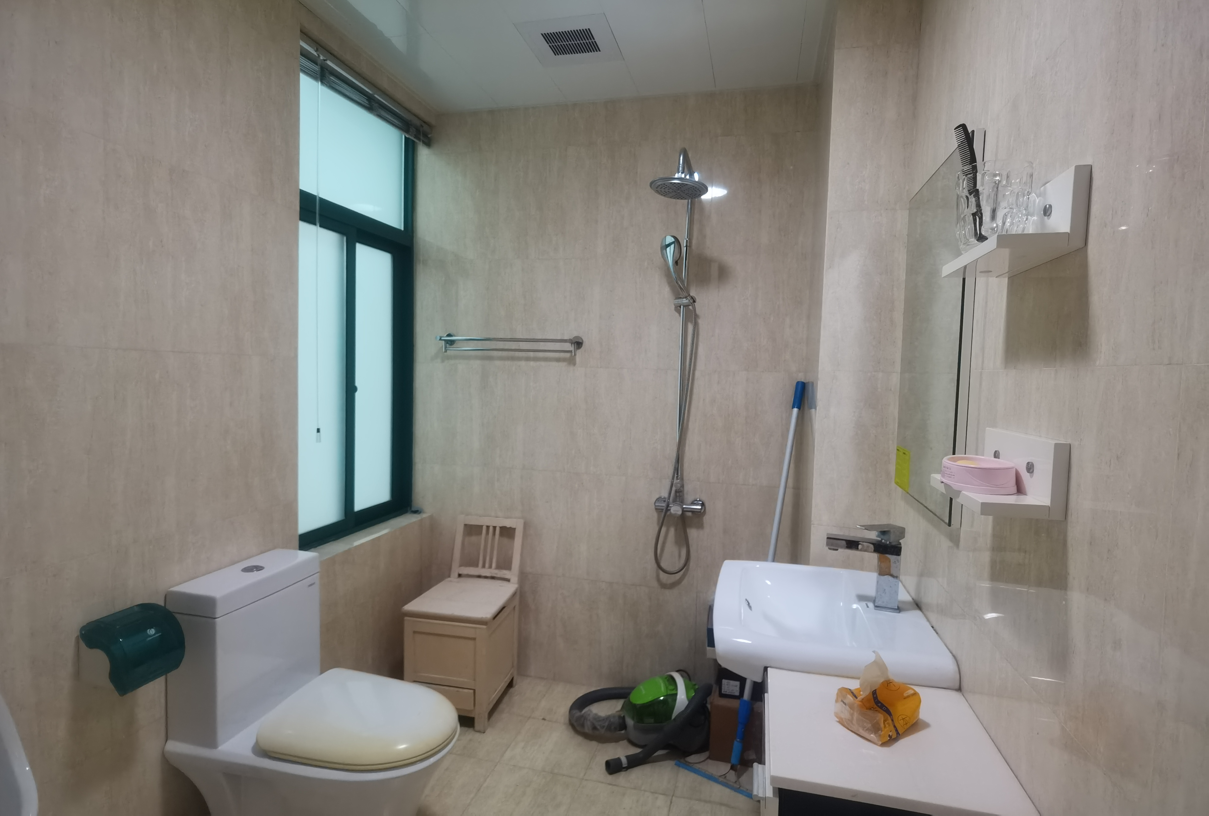 江海皇都私家花园 4室2厅2卫 156m²