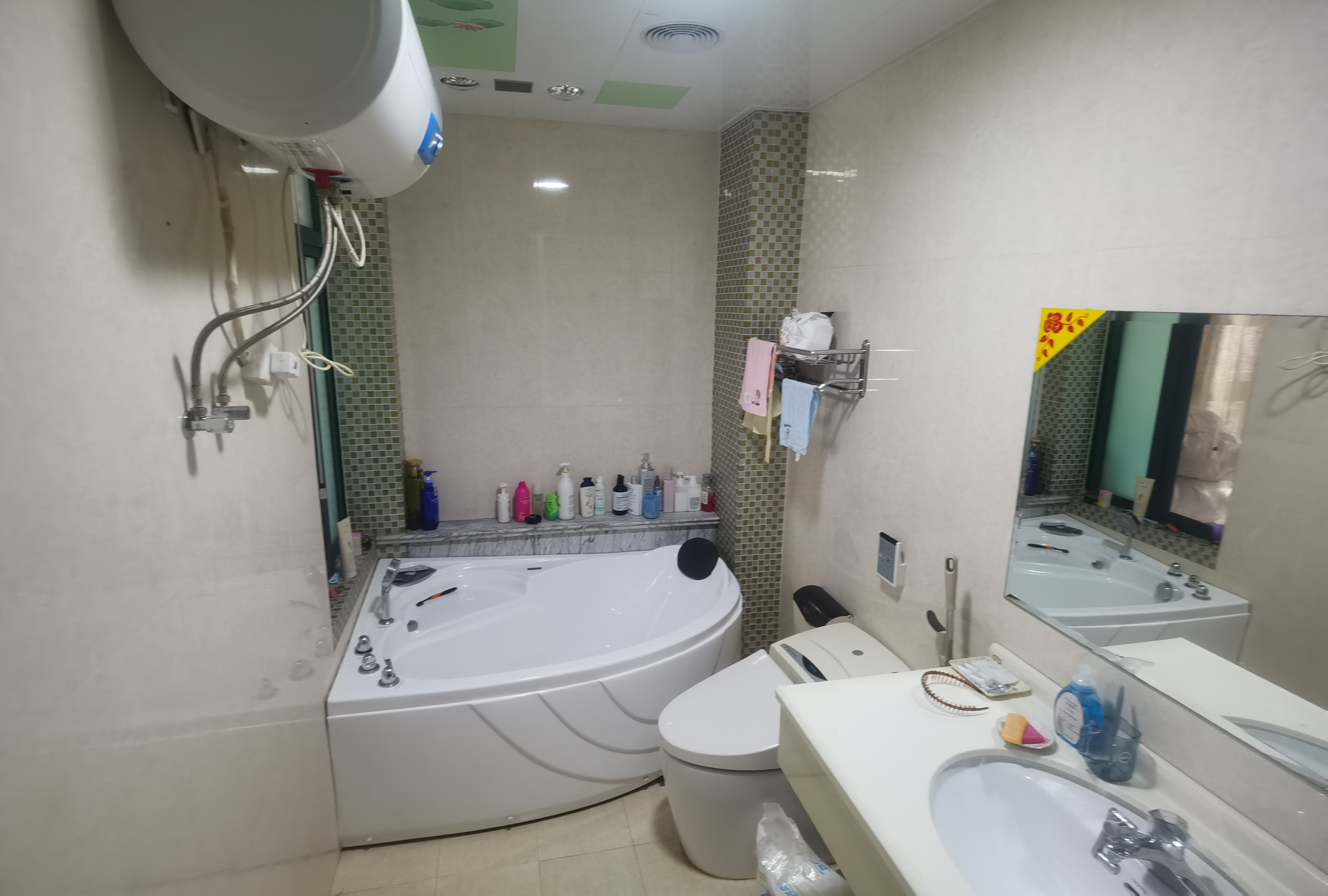 江海皇都私家花园 4室2厅2卫 156m²