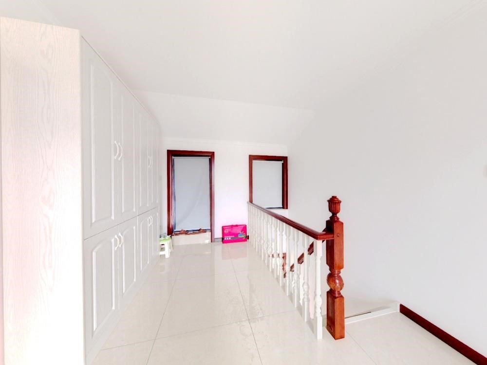 虹桥西村 3室2厅1卫 79.4m²