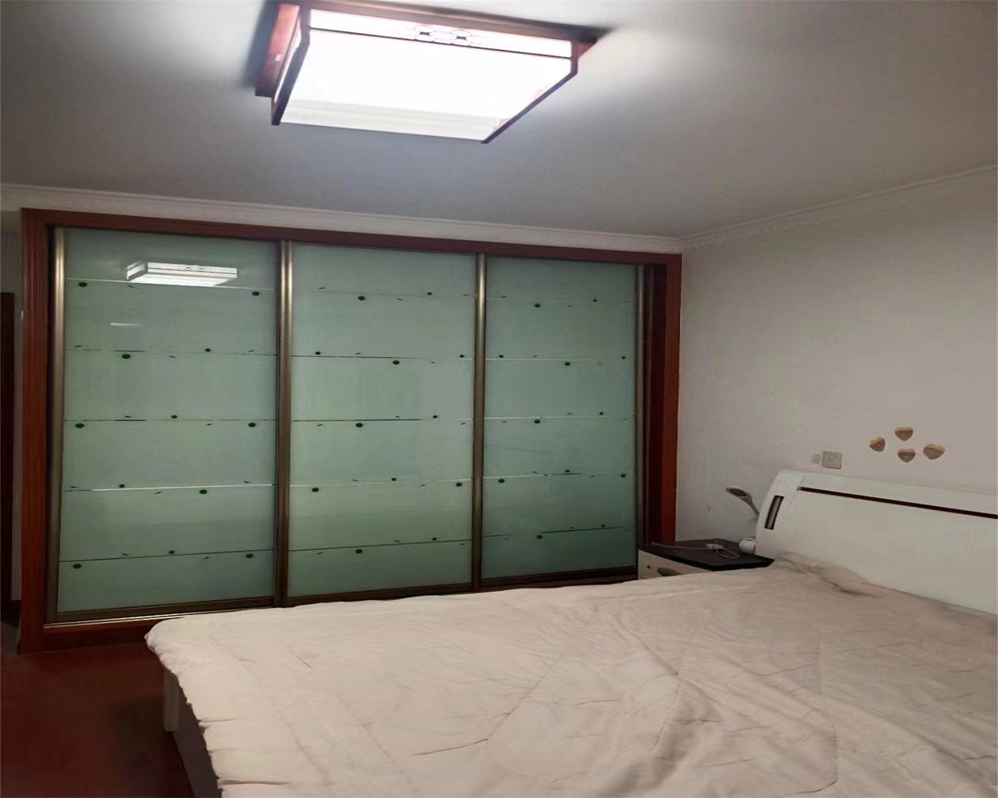金辉花园 3室2厅1卫 116m&sup2;