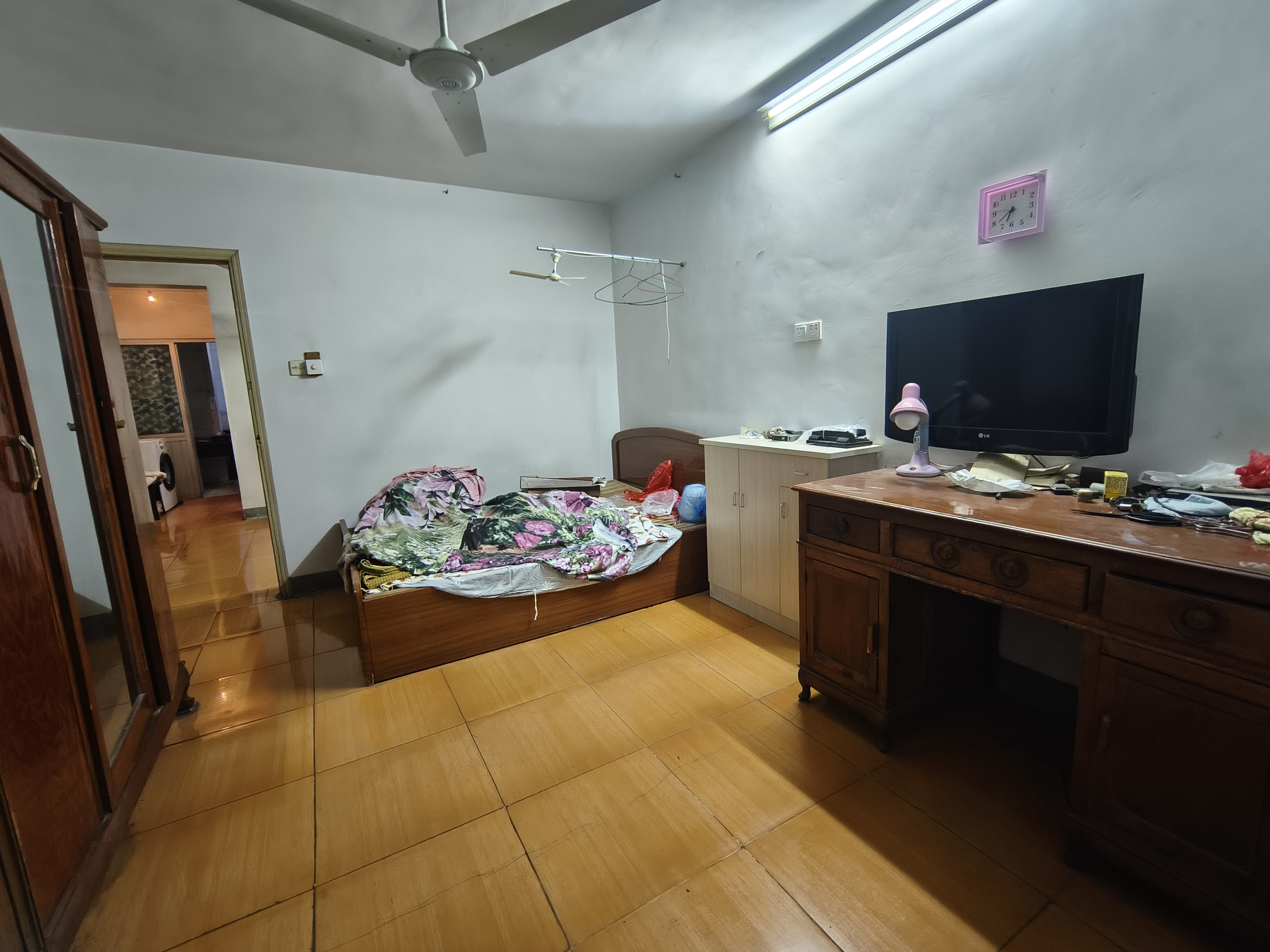 新海通花园 1室1厅1卫 55m&sup2;