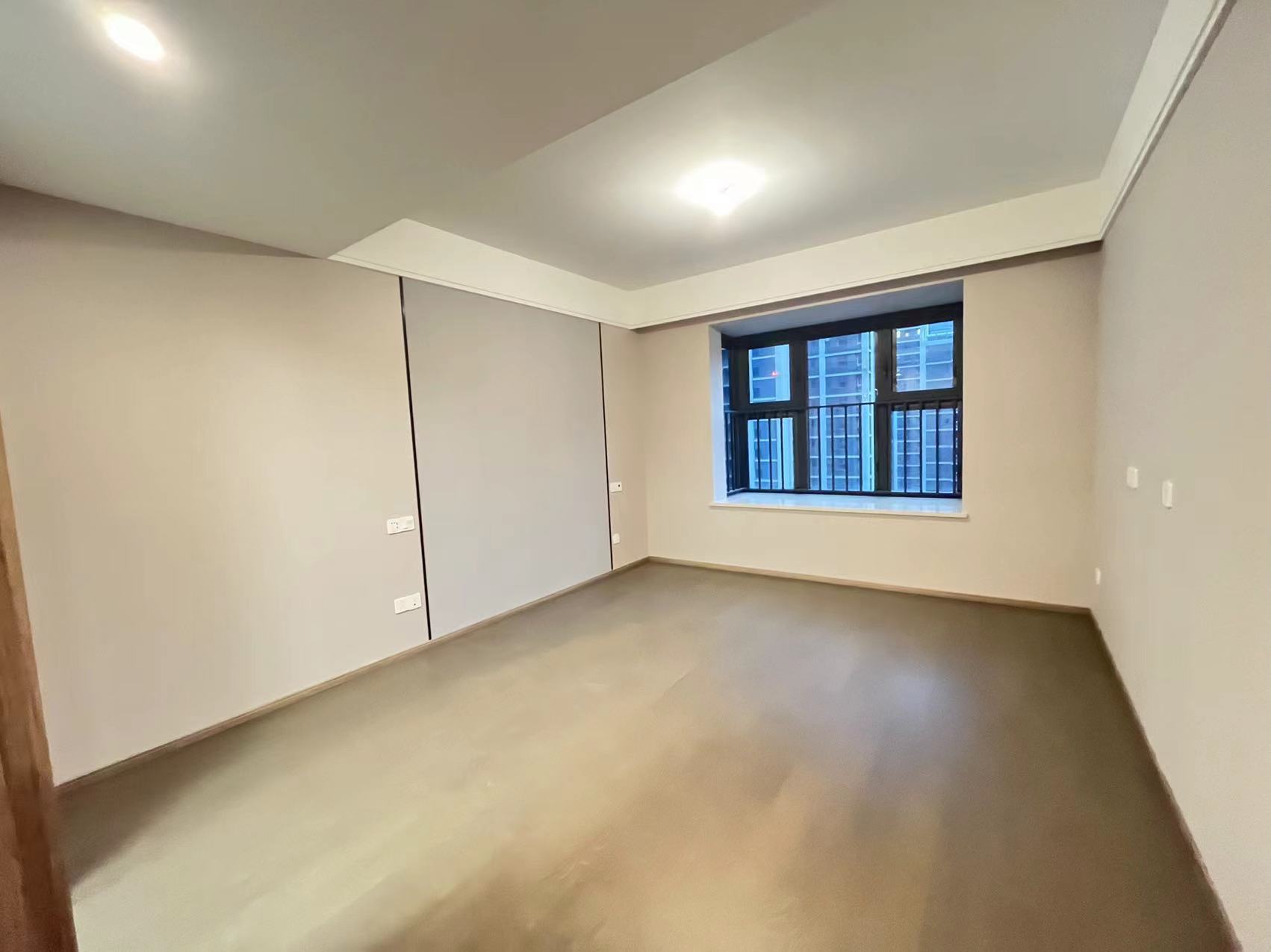 融创时代中心 4室2厅2卫 143m&sup2;