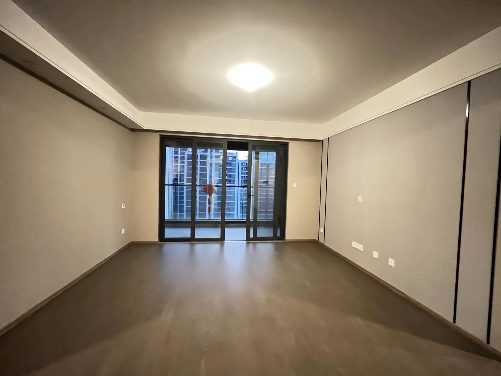 融创时代中心 4室2厅2卫 143m&sup2;