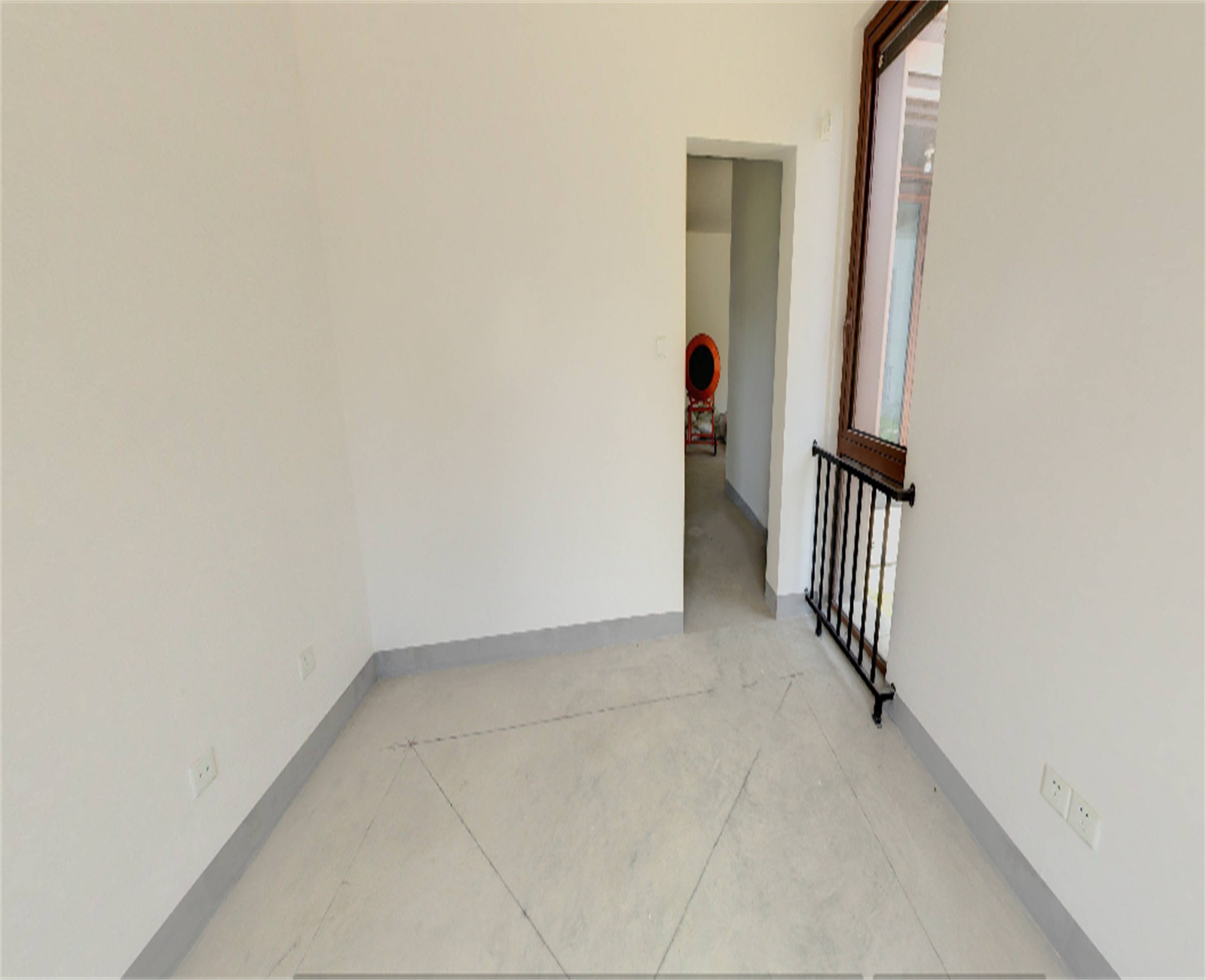 星湖泮别墅 5室2厅2卫 410.00m&sup2;