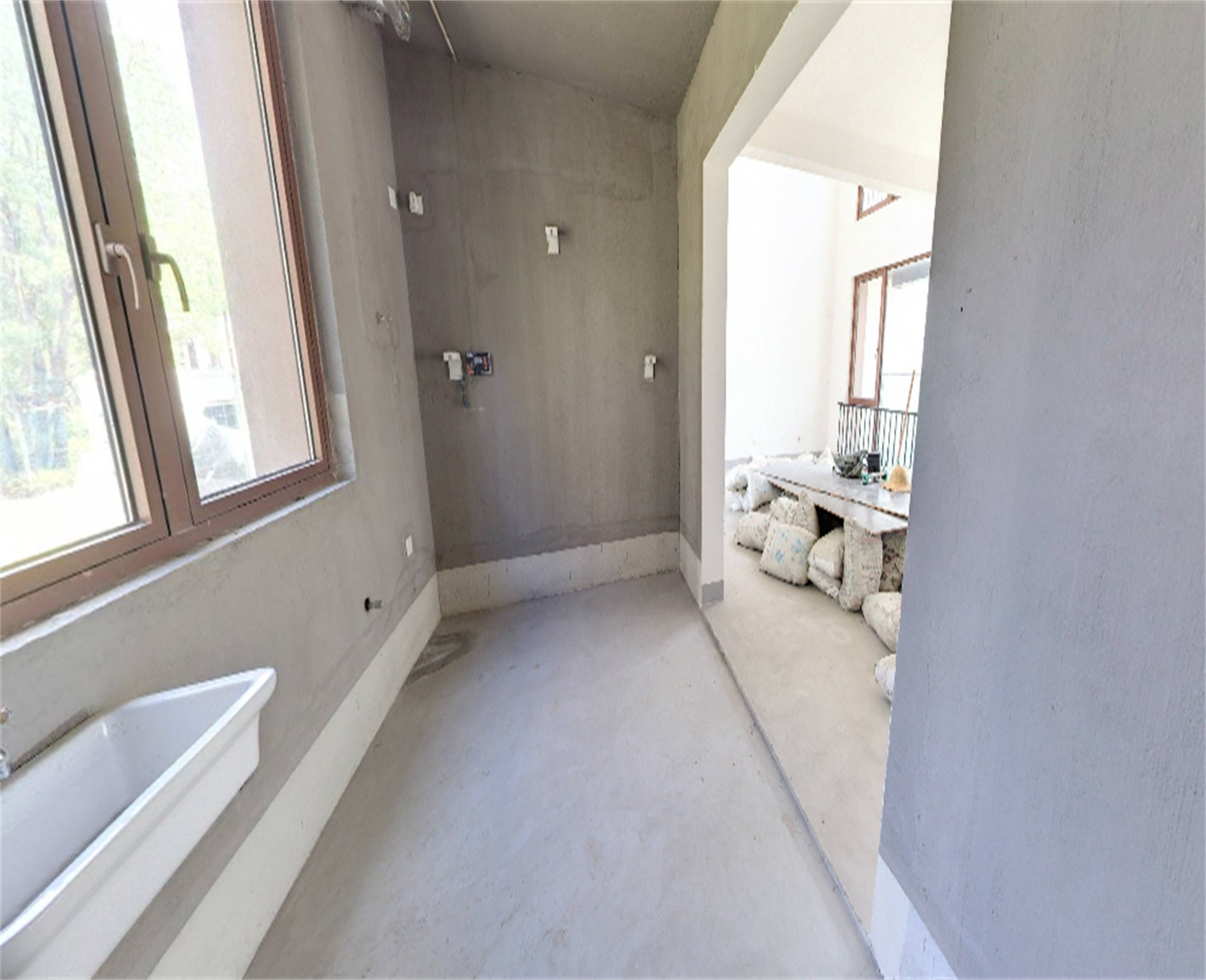 星湖泮别墅 5室2厅2卫 410.00m&sup2;