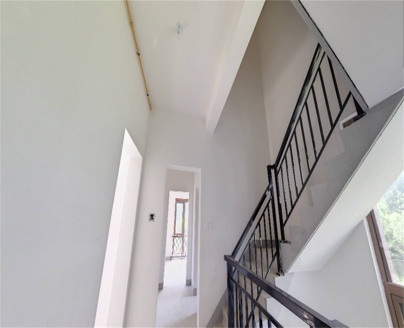 星湖泮别墅 5室2厅2卫 410.00m&sup2;