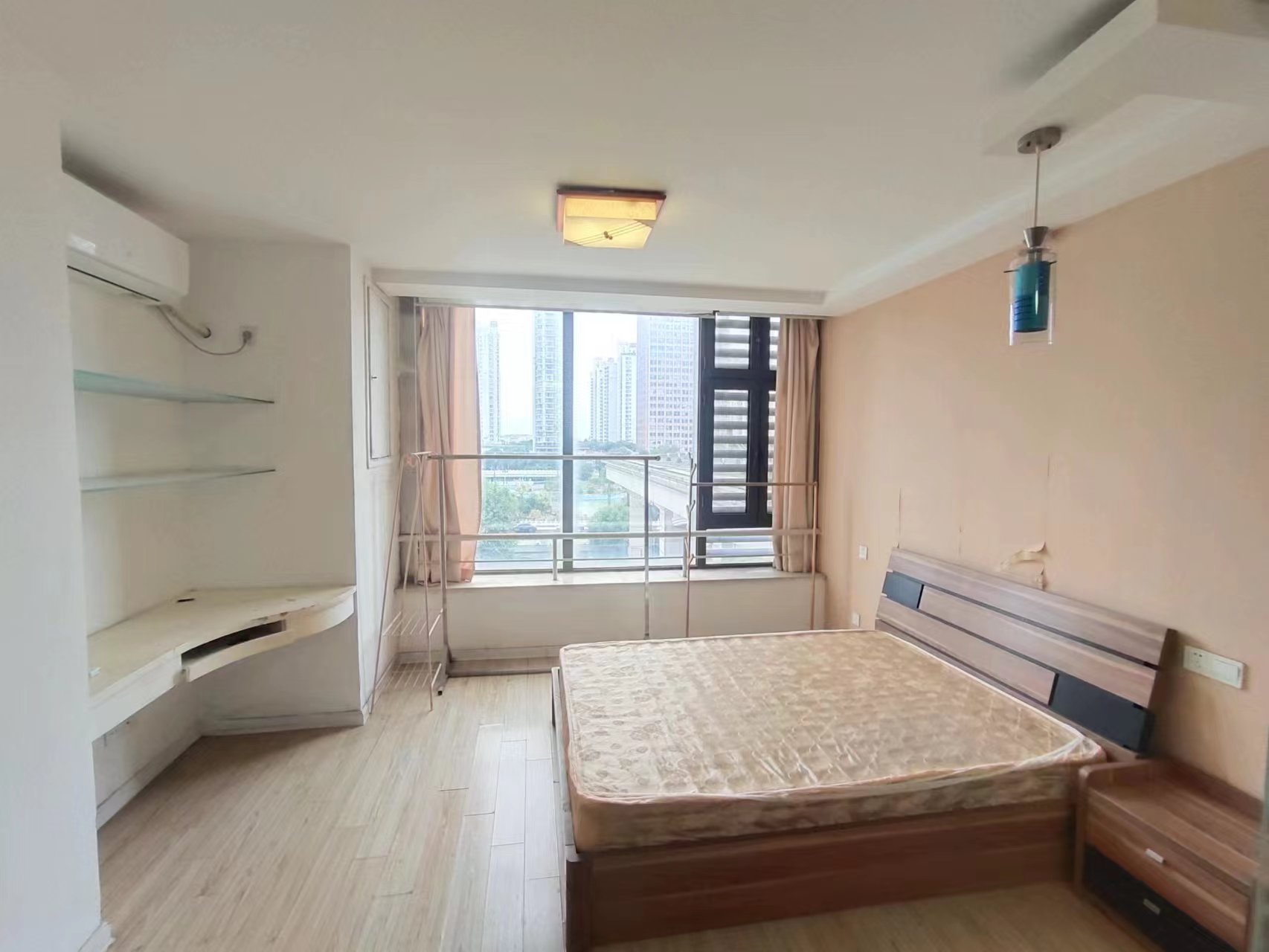 中南世纪城北区 1室1厅1卫 66m&sup2;