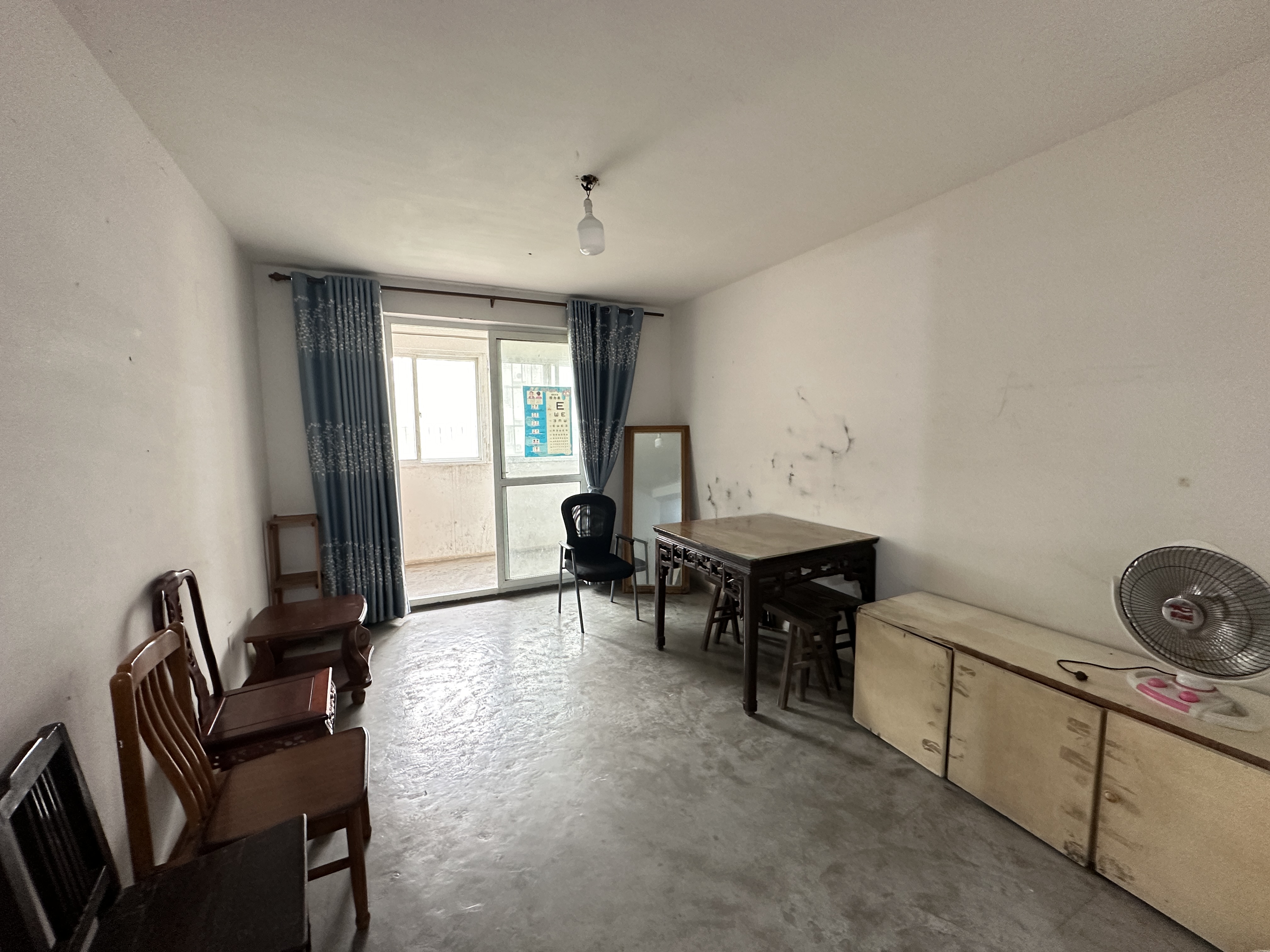 五山新苑 2室1厅1卫 90m²