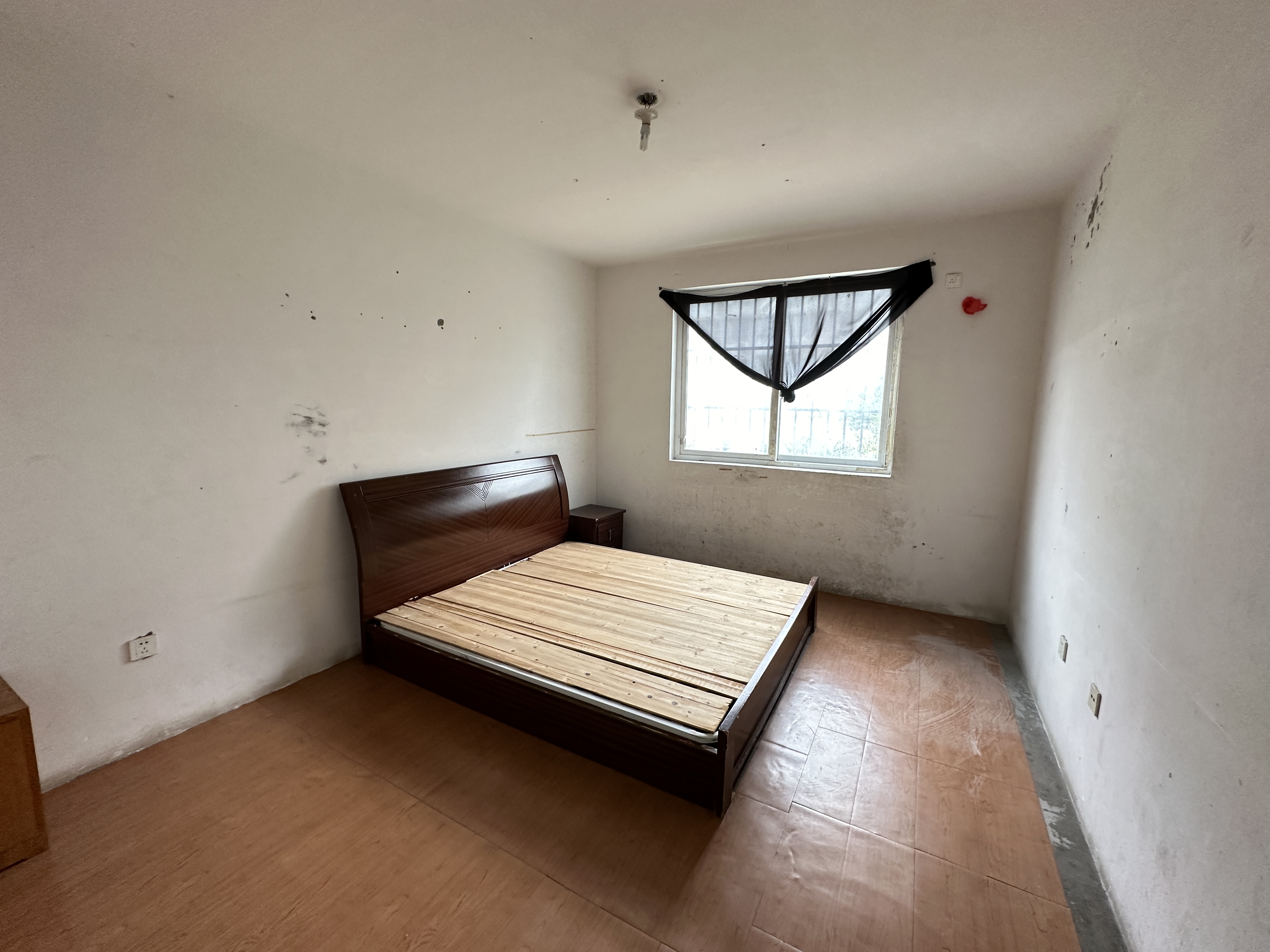五山新苑 2室1厅1卫 90m&sup2;