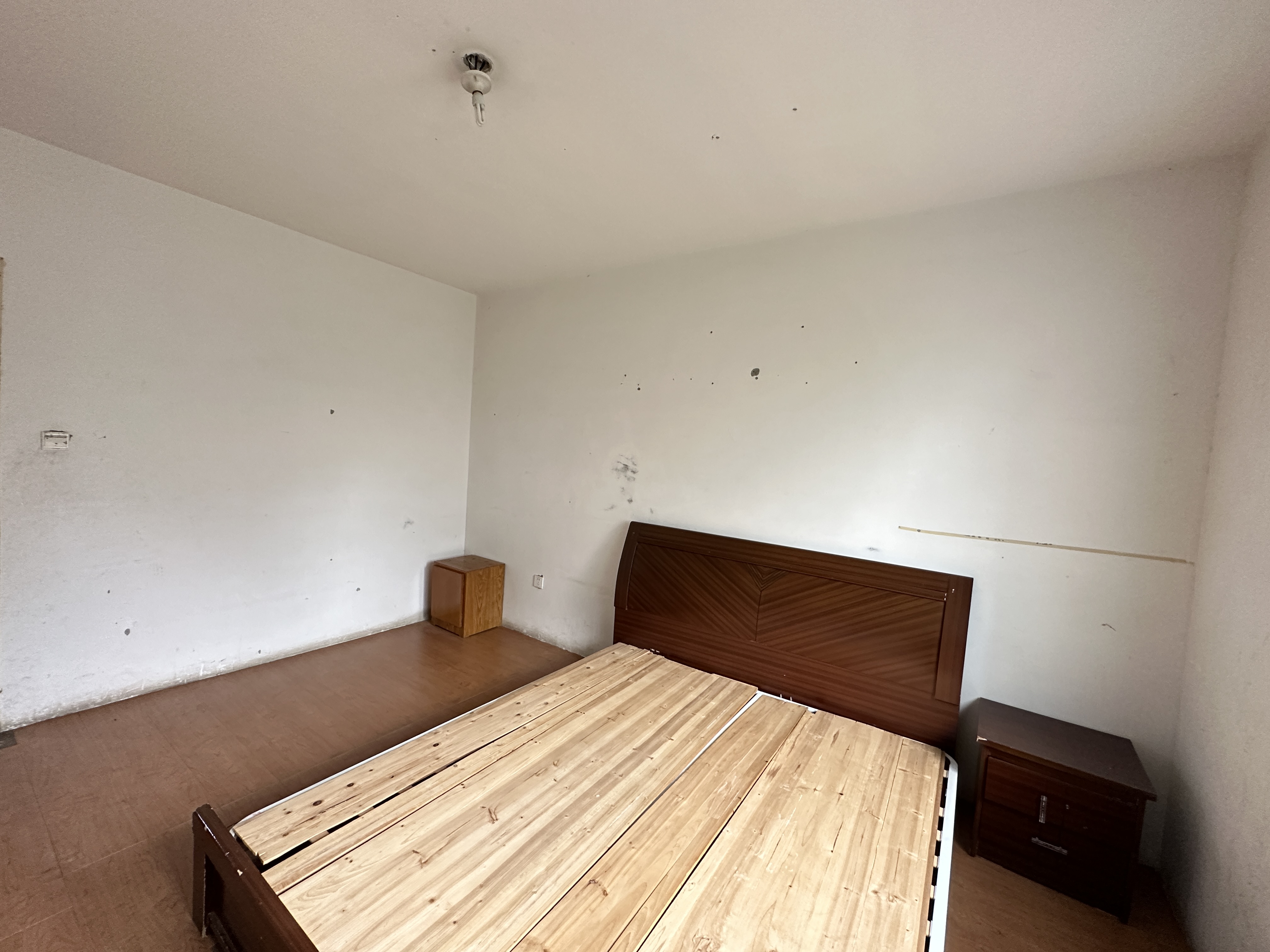 五山新苑 2室1厅1卫 90m&sup2;