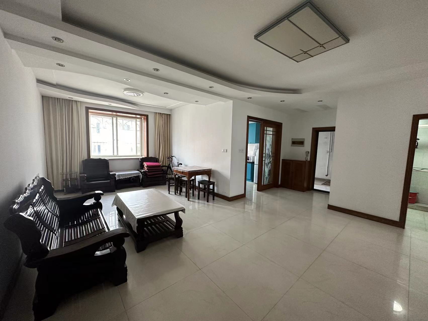 东大俪鑫 2室2厅1卫 120m&sup2;