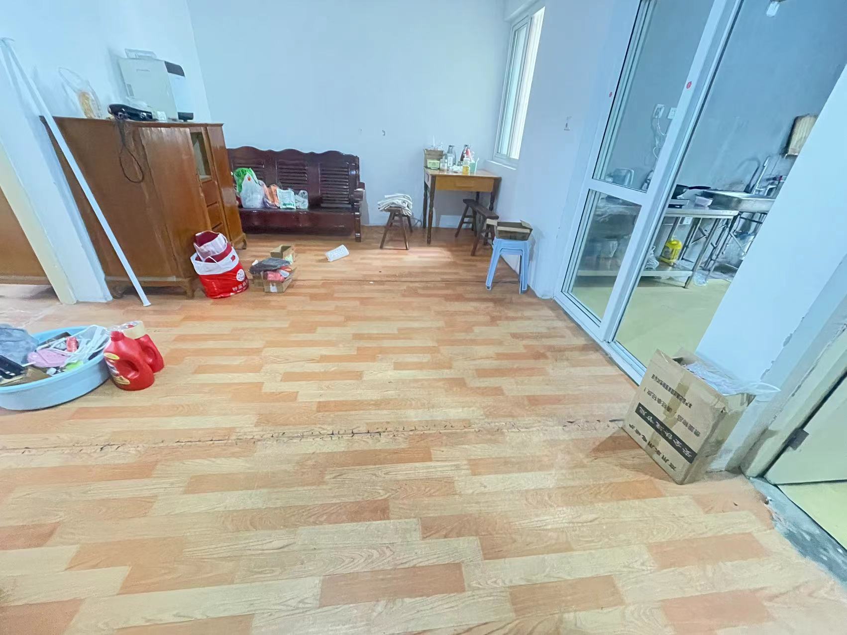 景河苑 2室1厅1卫 90m&sup2;