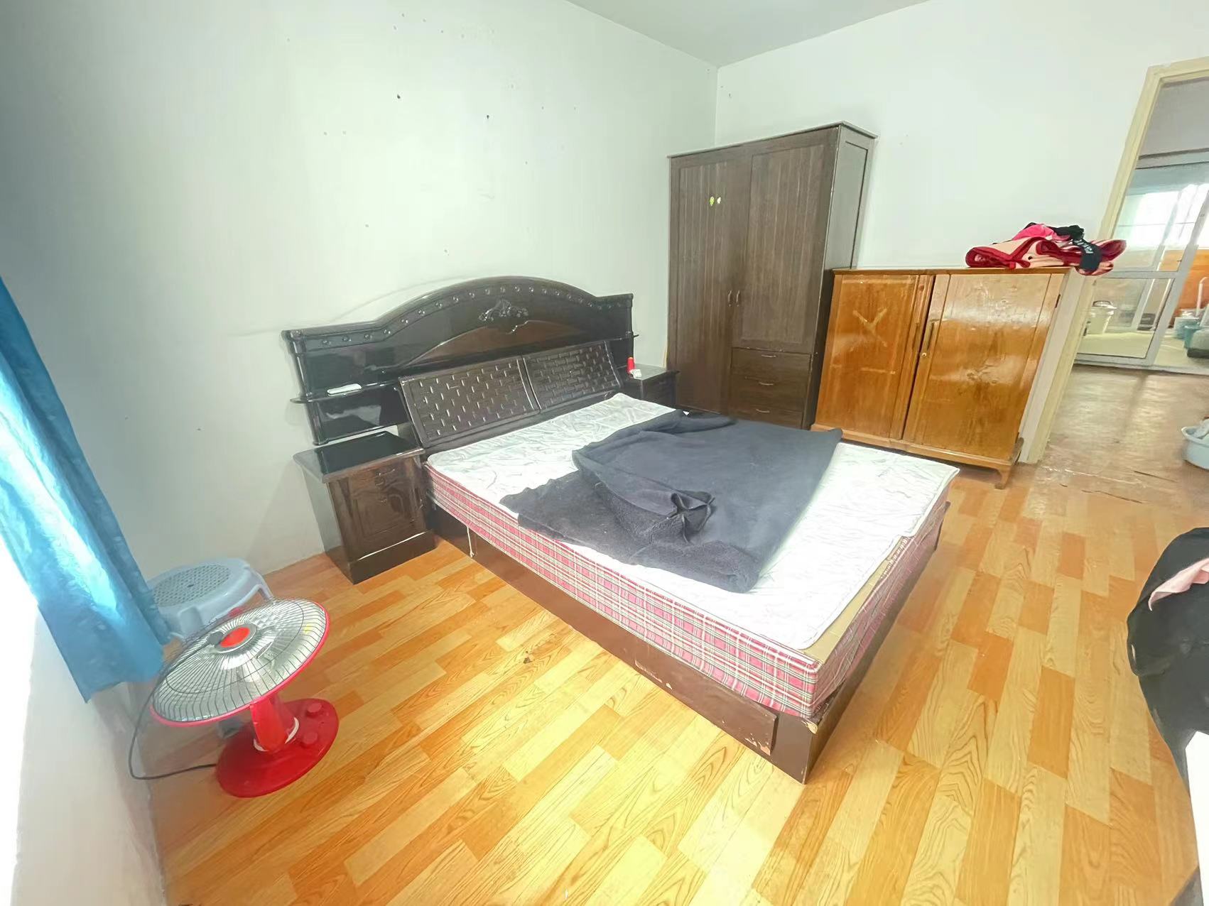 景河苑 2室1厅1卫 90m&sup2;