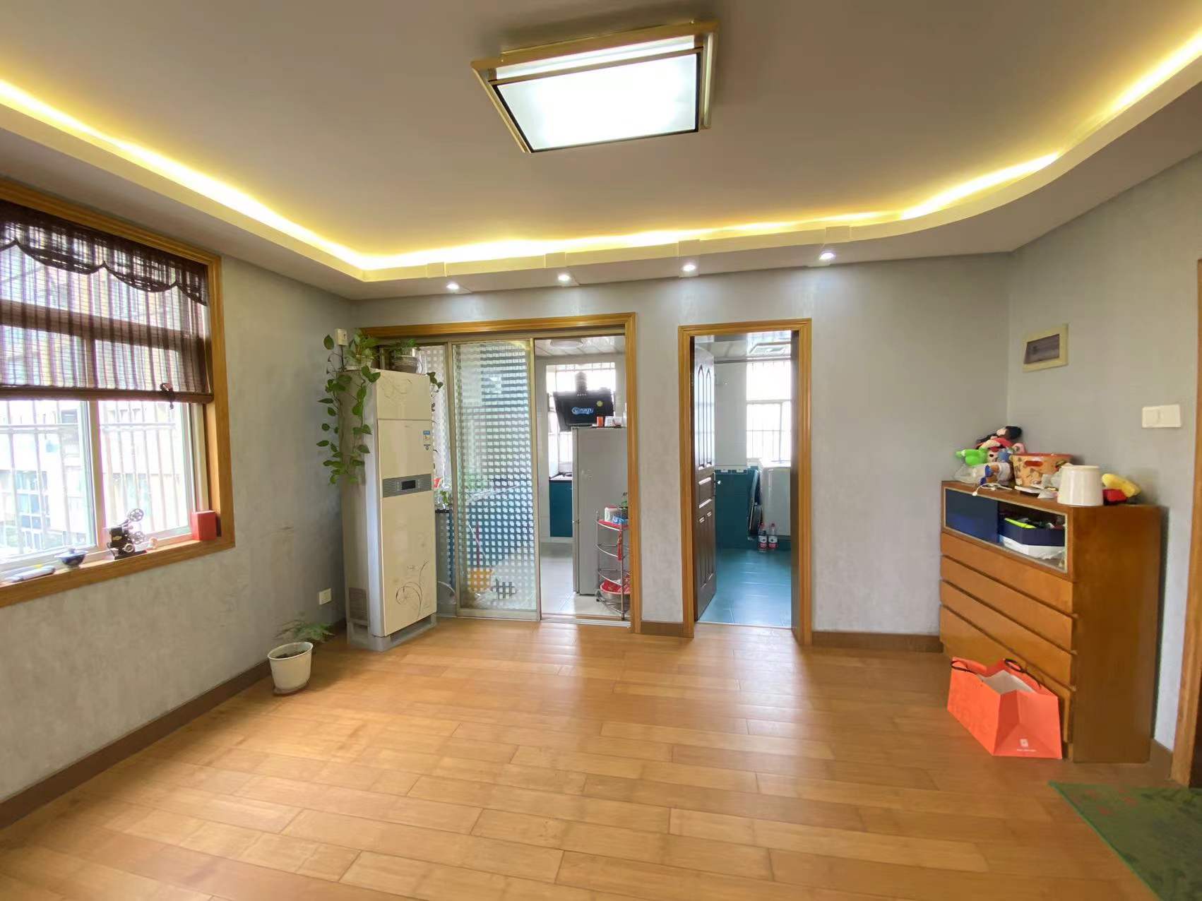 方大花苑 2室2厅1卫 78m&sup2;