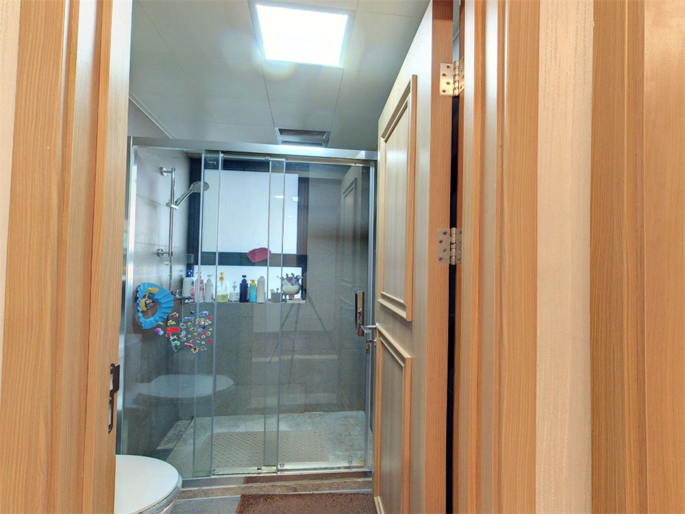 雍华府 3室2厅2卫 98.64m&sup2;
