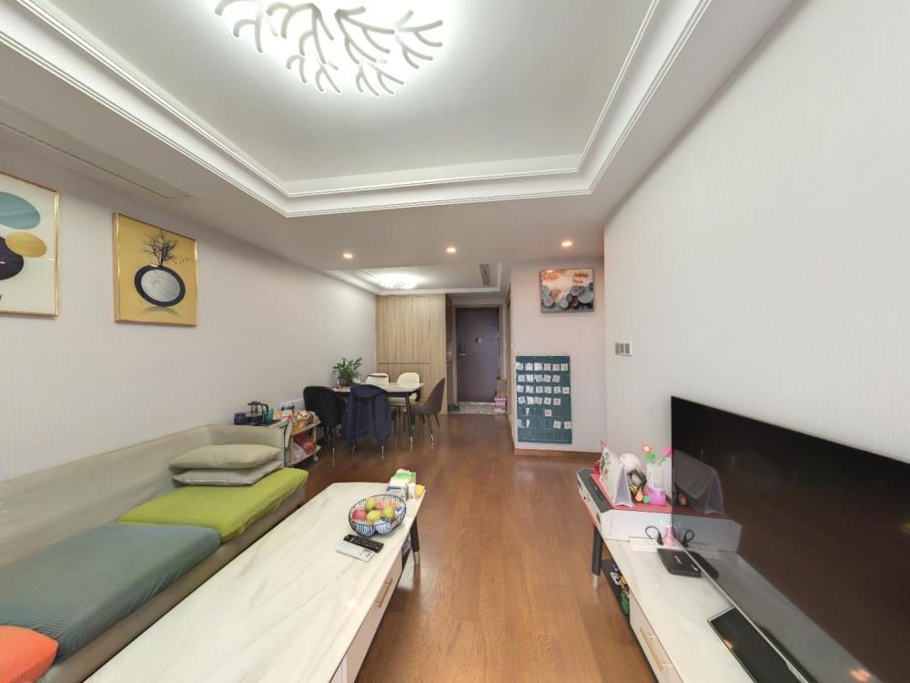 雍华府 3室2厅2卫 98.64m&sup2;