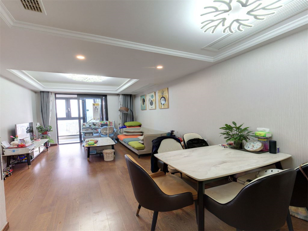 雍华府 3室2厅2卫 98.64m&sup2;