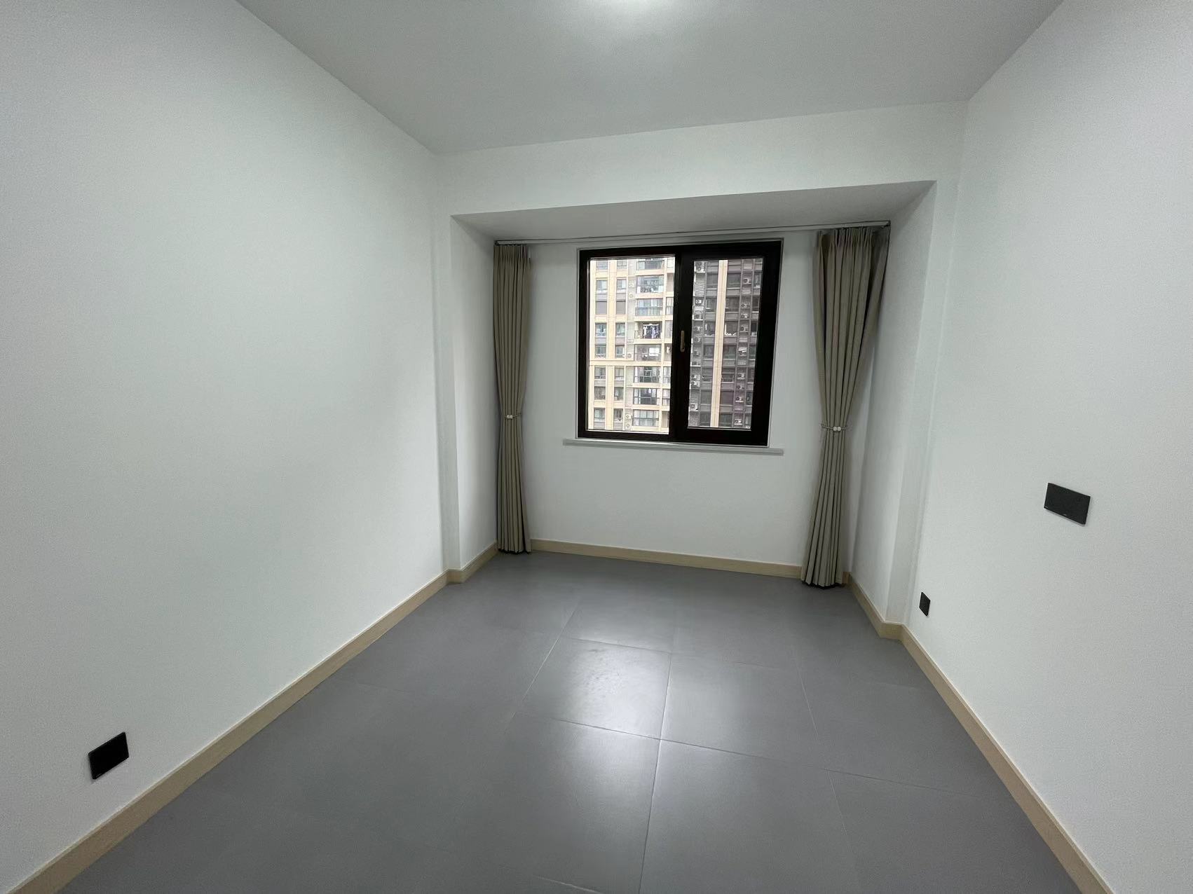 中海碧林湾 3室2厅1卫 109.00m&sup2;
