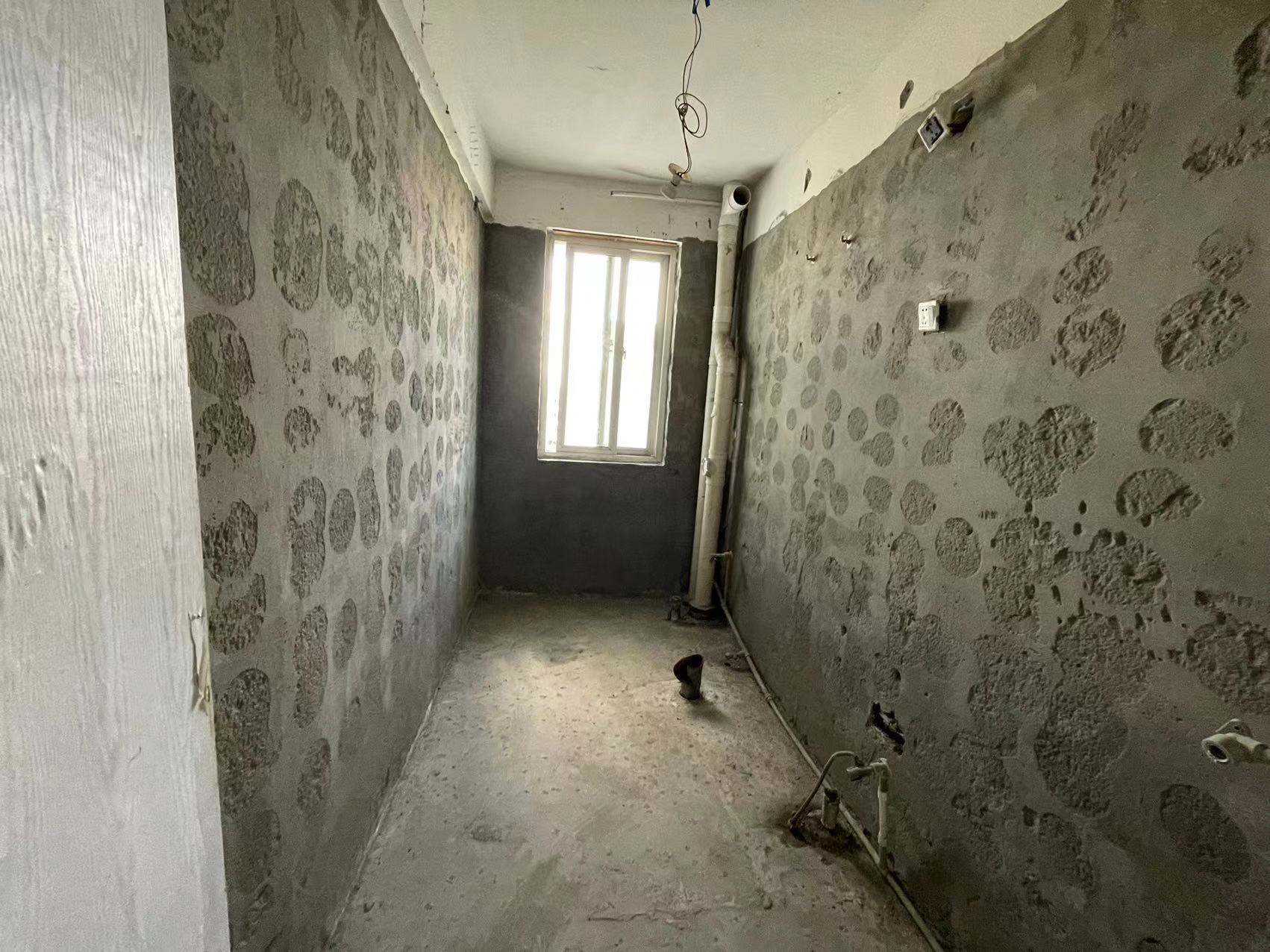 新港花苑 3室2厅2卫 153.00m&sup2;