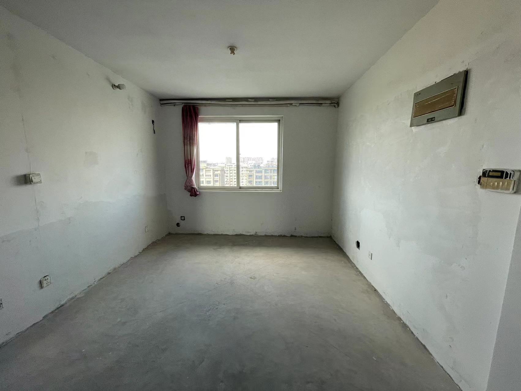新港花苑 3室2厅2卫 153.00m&sup2;