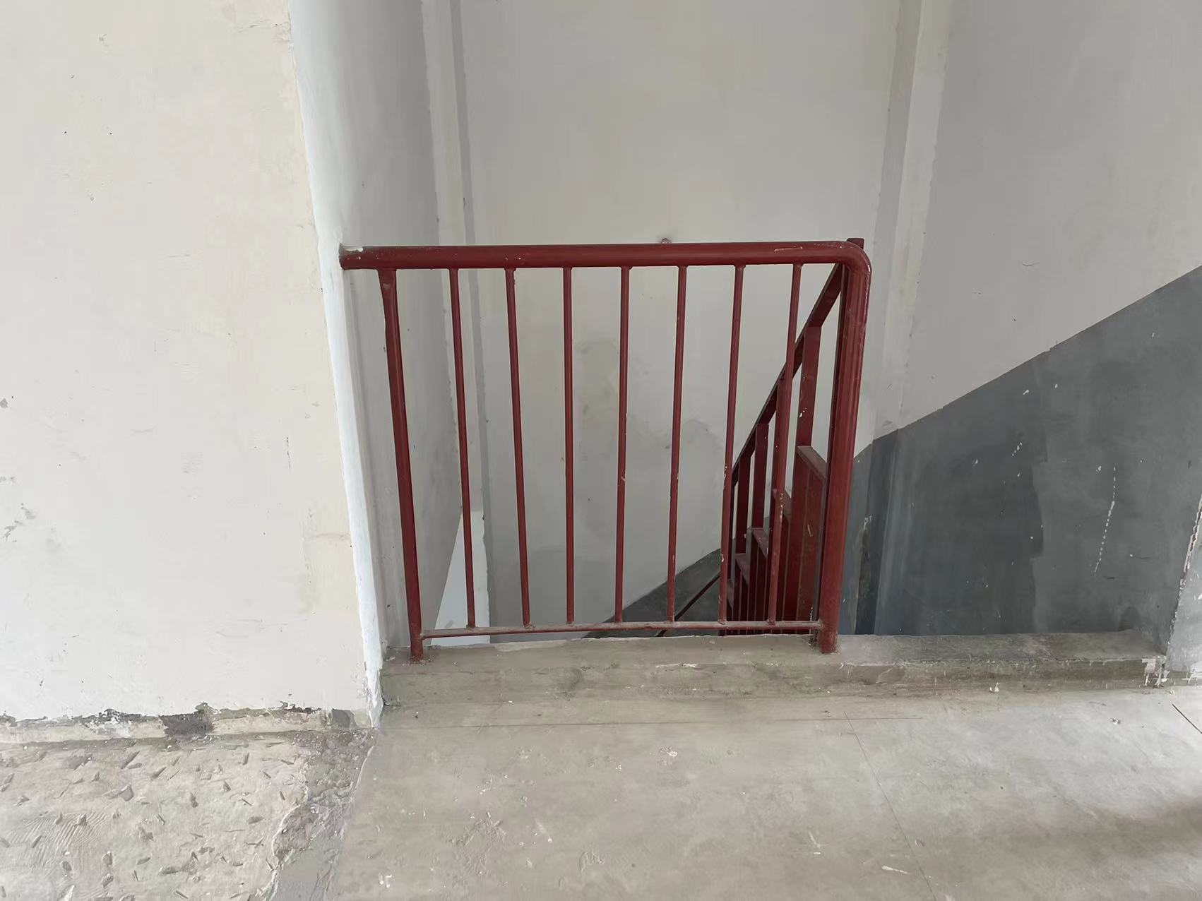 新港花苑 3室2厅2卫 153.00m&sup2;
