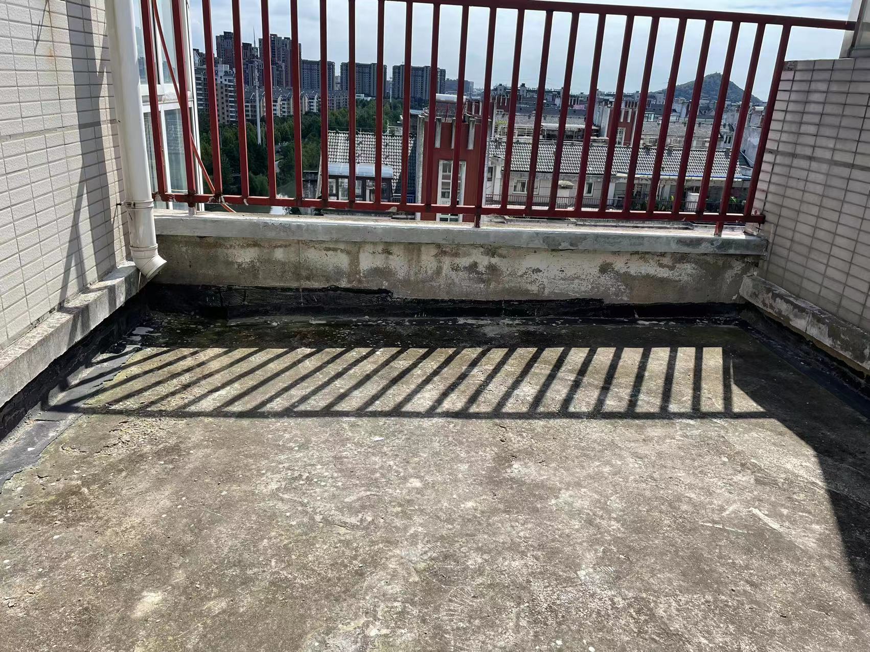 新港花苑 3室2厅2卫 153.00m&sup2;