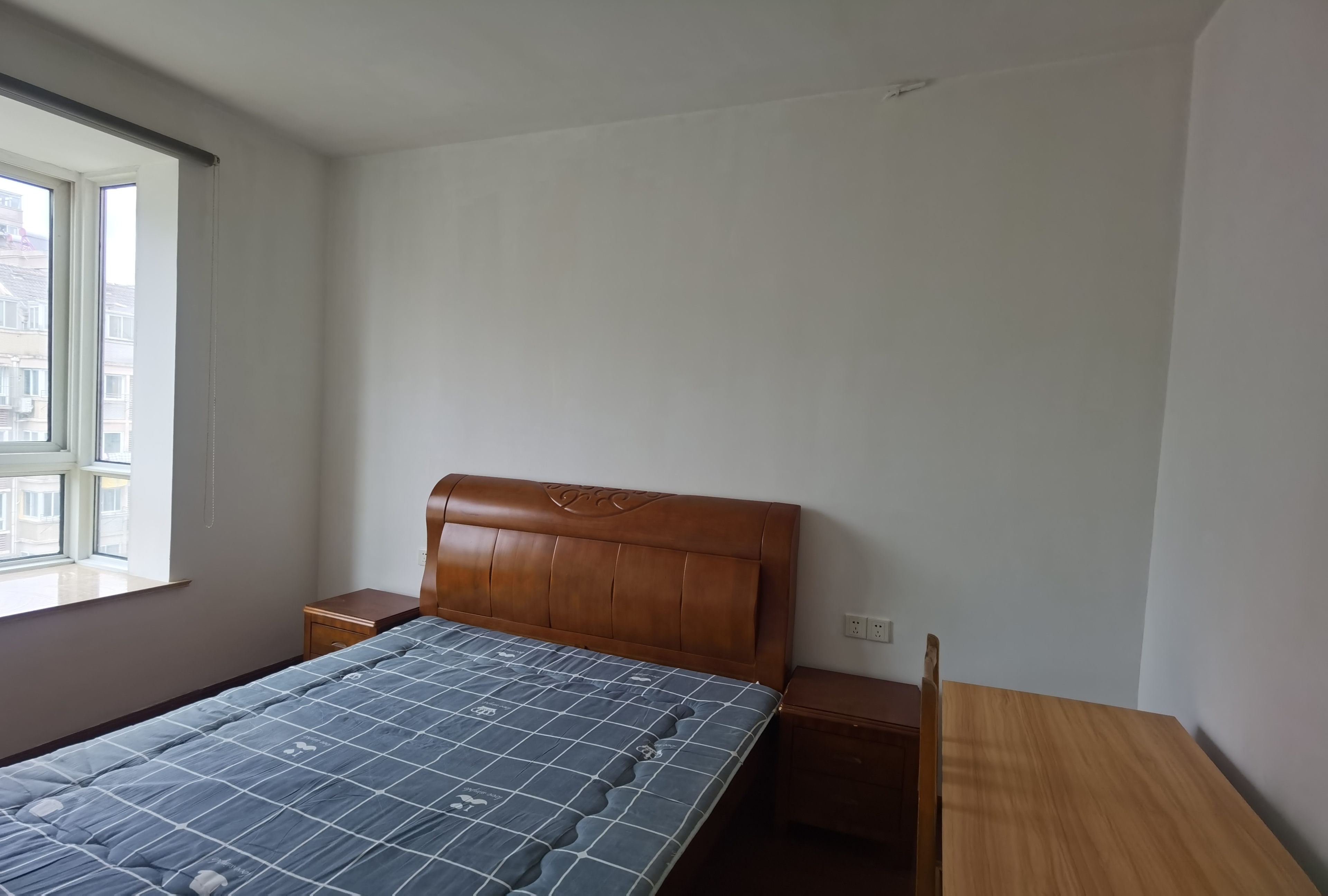 天霞苑 3室2厅1卫 120m&sup2;