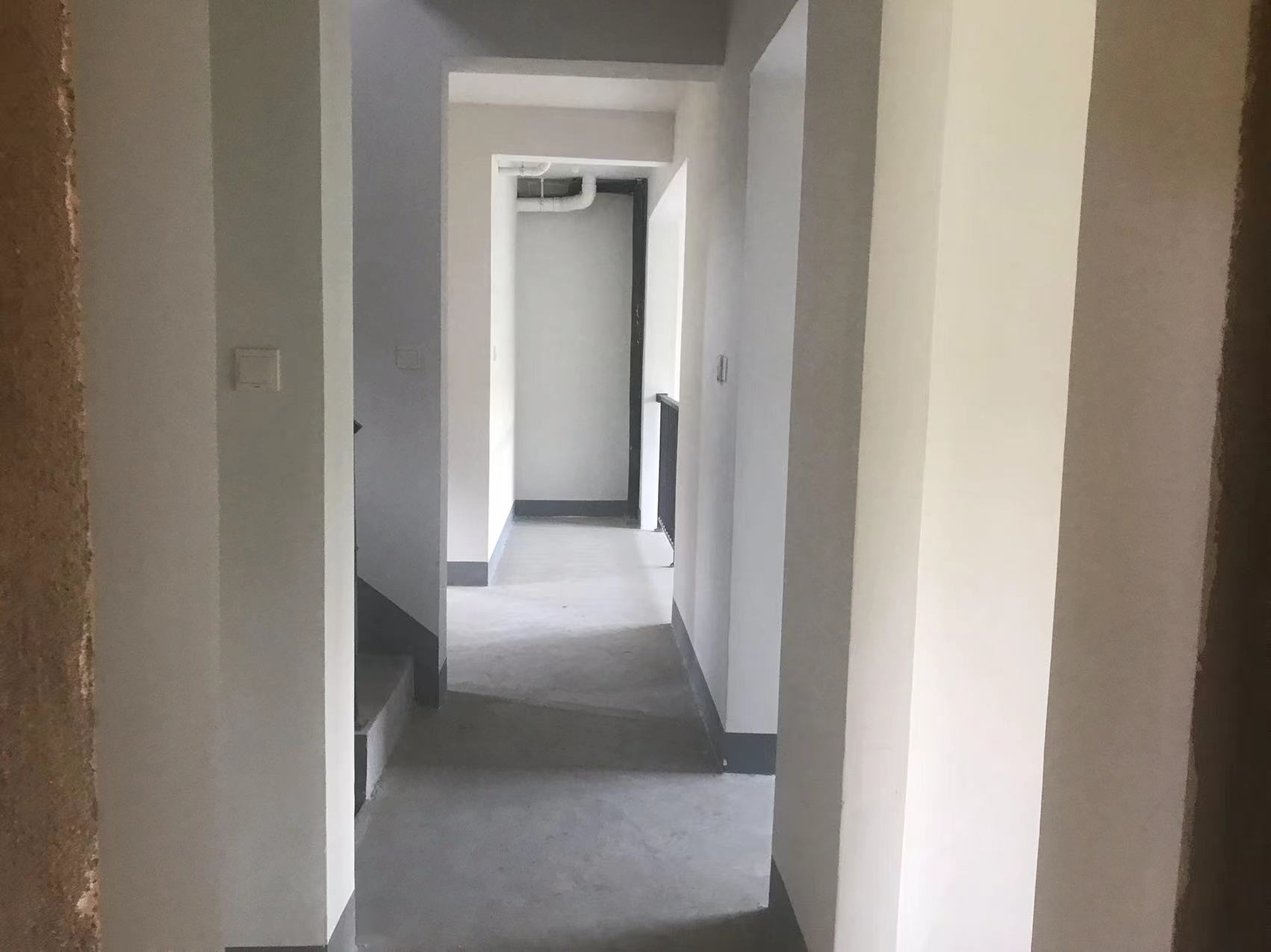 龙湖天宸源著 4室2厅4卫 265.00m²