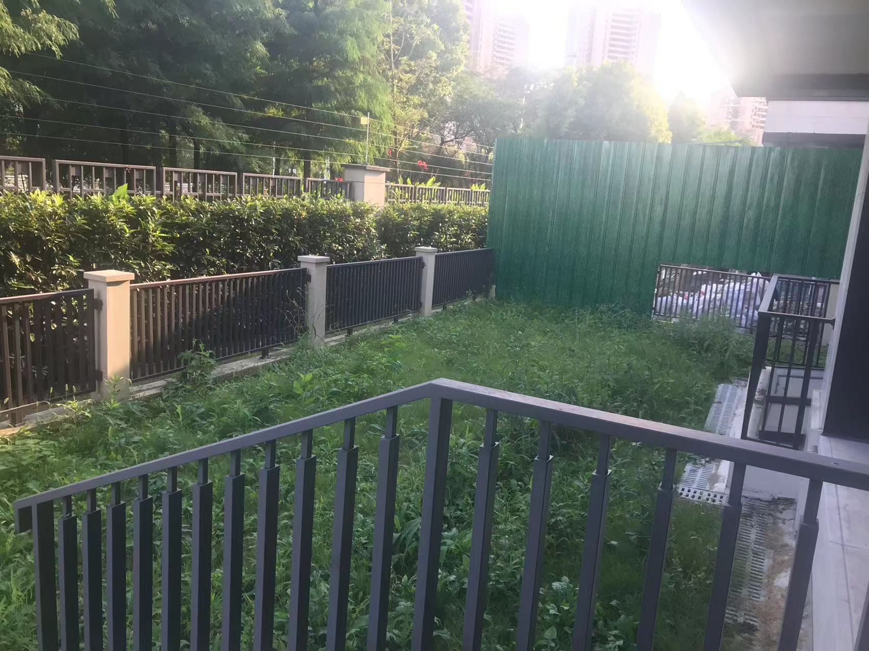 龙湖天宸源著 4室2厅4卫 265.00m&sup2;