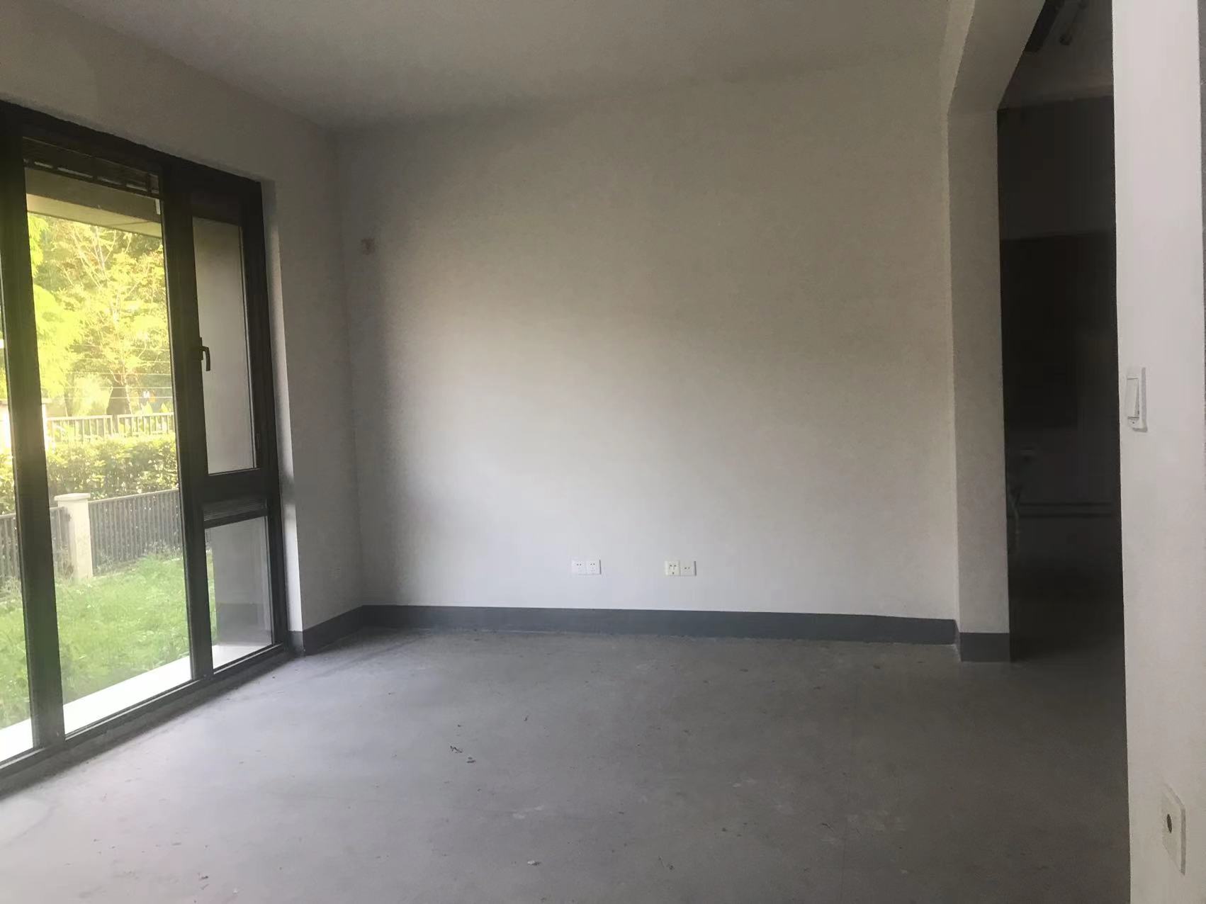 龙湖天宸源著 4室2厅4卫 265.00m&sup2;