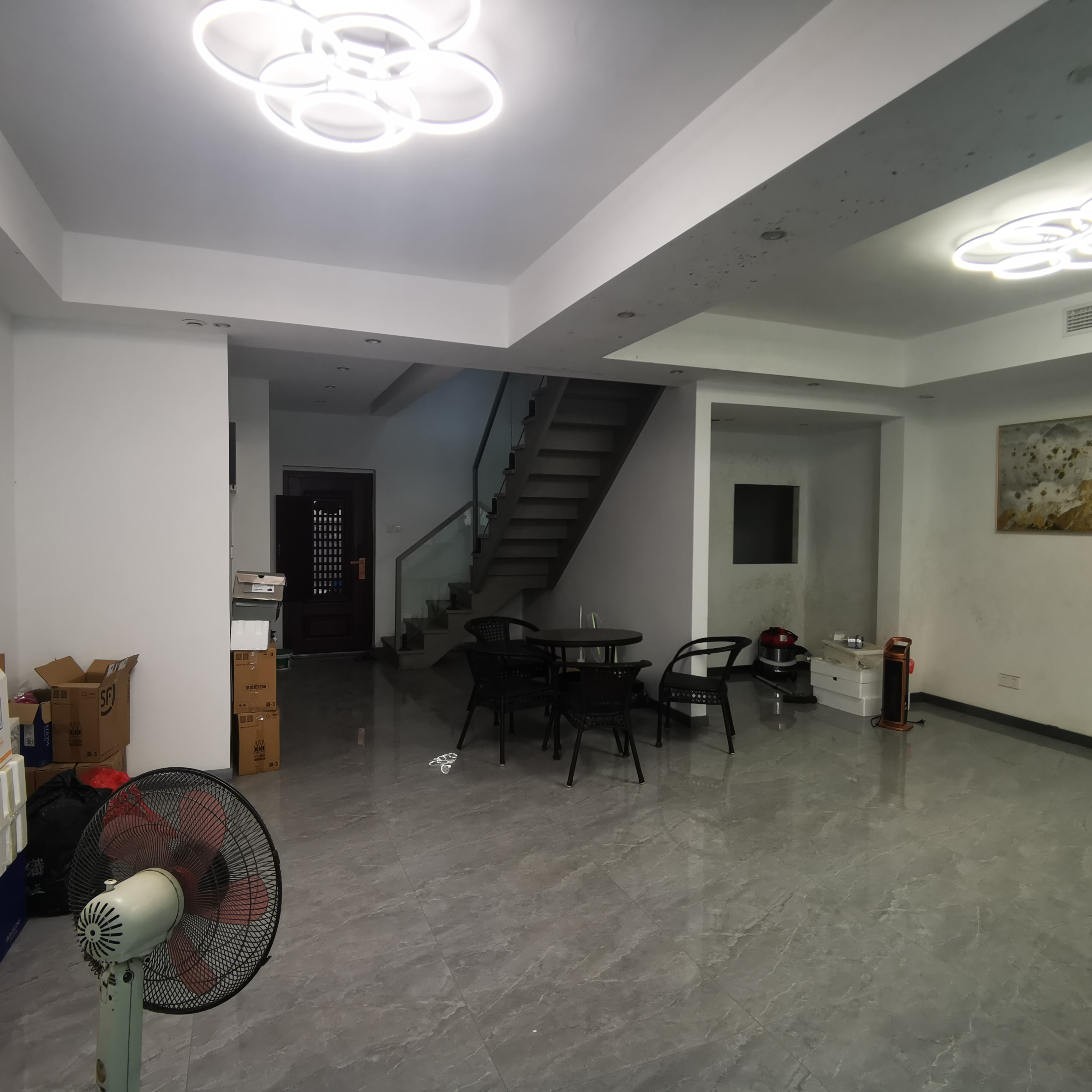 军山花园 4室2厅3卫 280m&sup2;