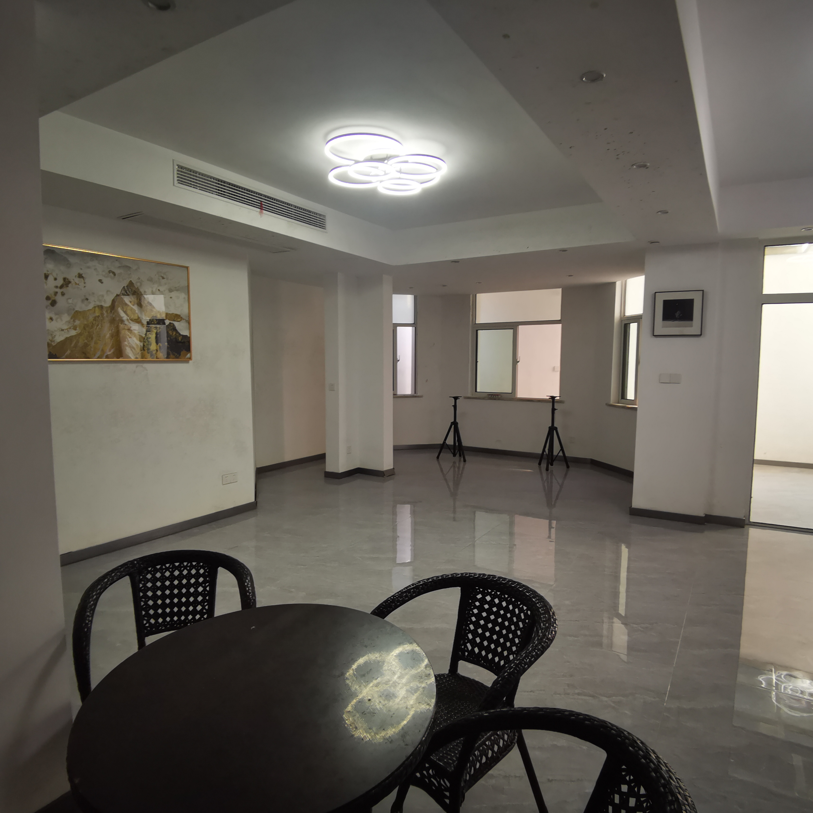 军山花园 4室2厅3卫 280m&sup2;