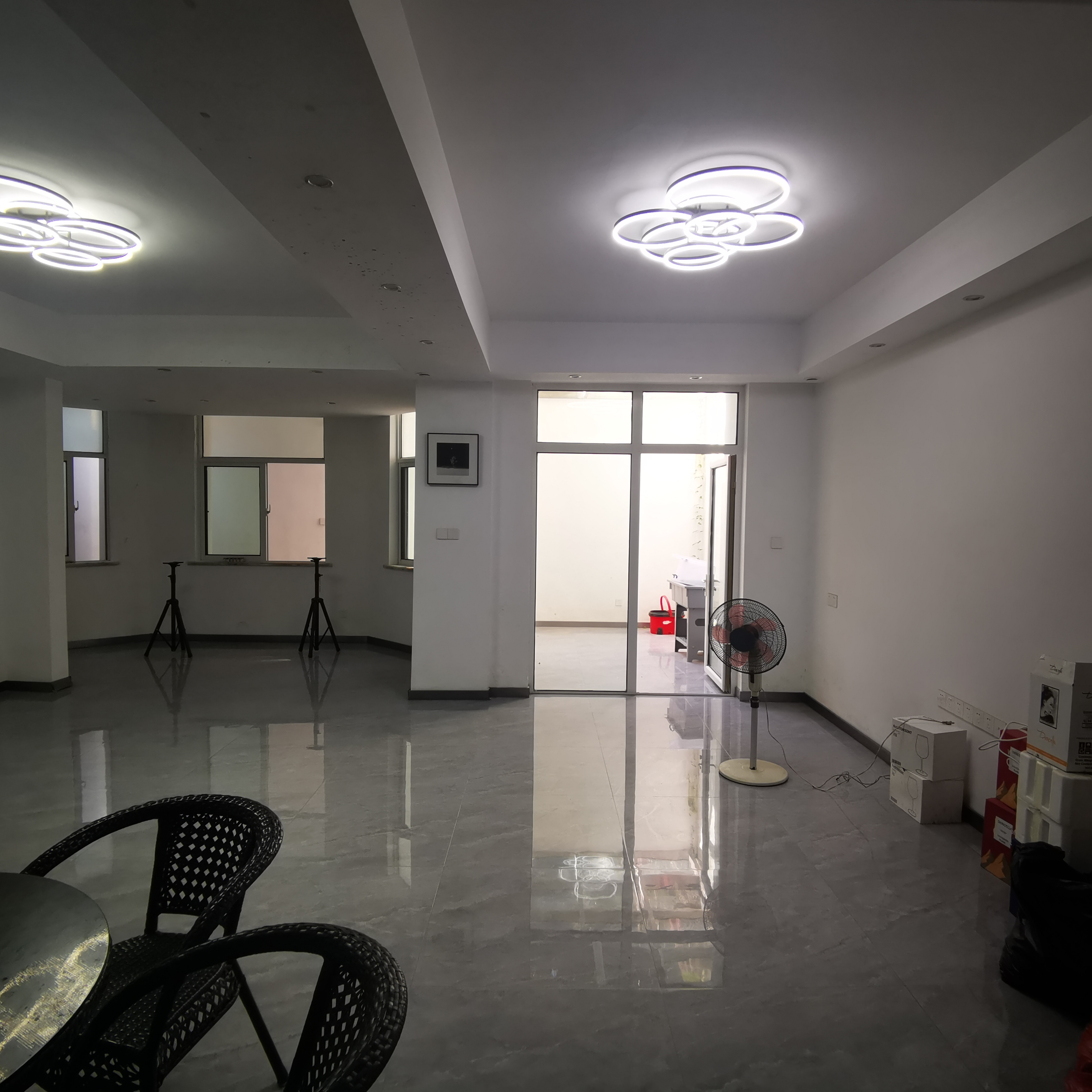 军山花园 4室2厅3卫 178m&sup2;