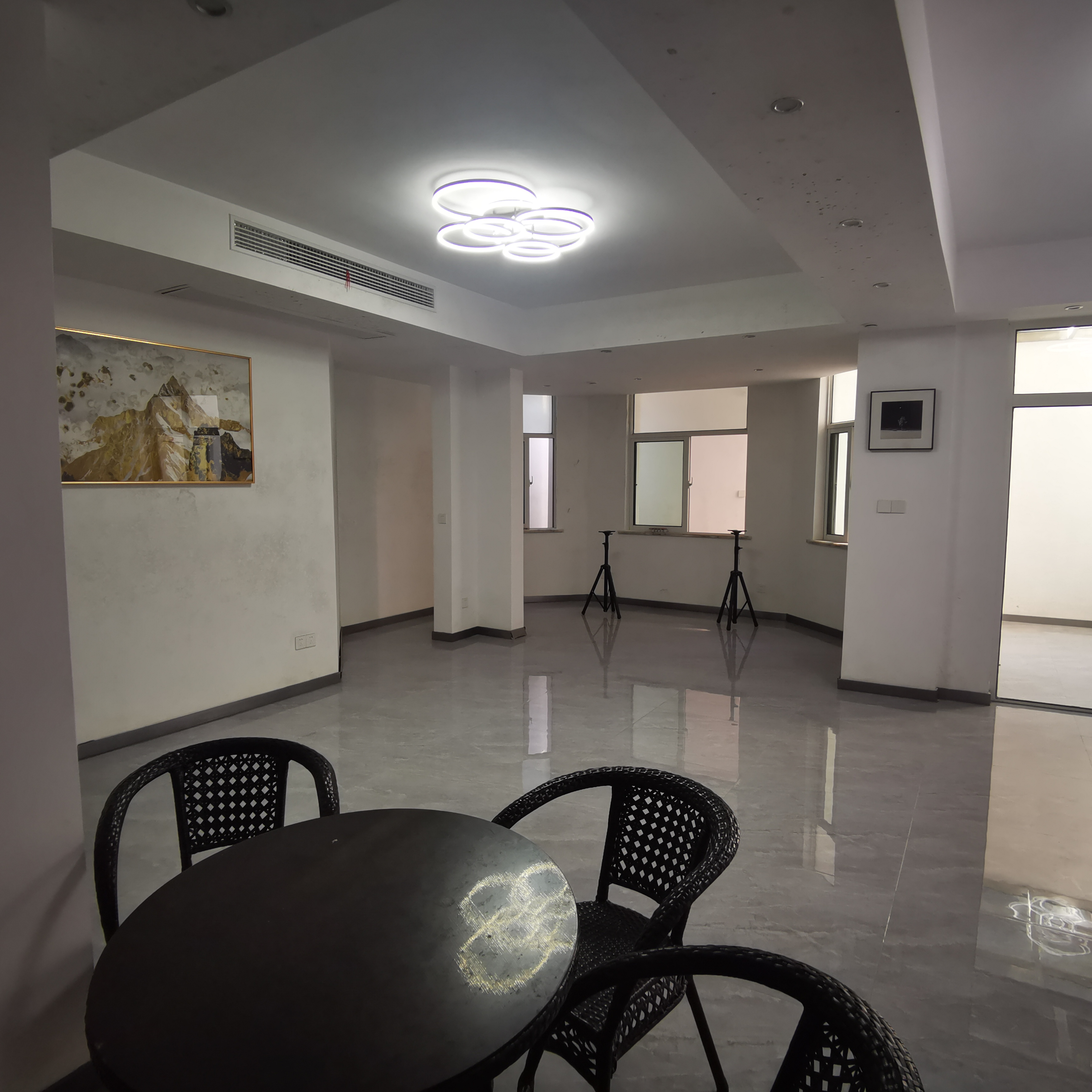 军山花园 4室2厅3卫 178m&sup2;