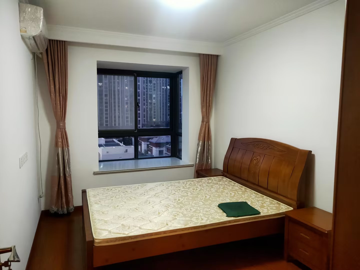 炜赋花苑 3室2厅1卫 128.00m&sup2;