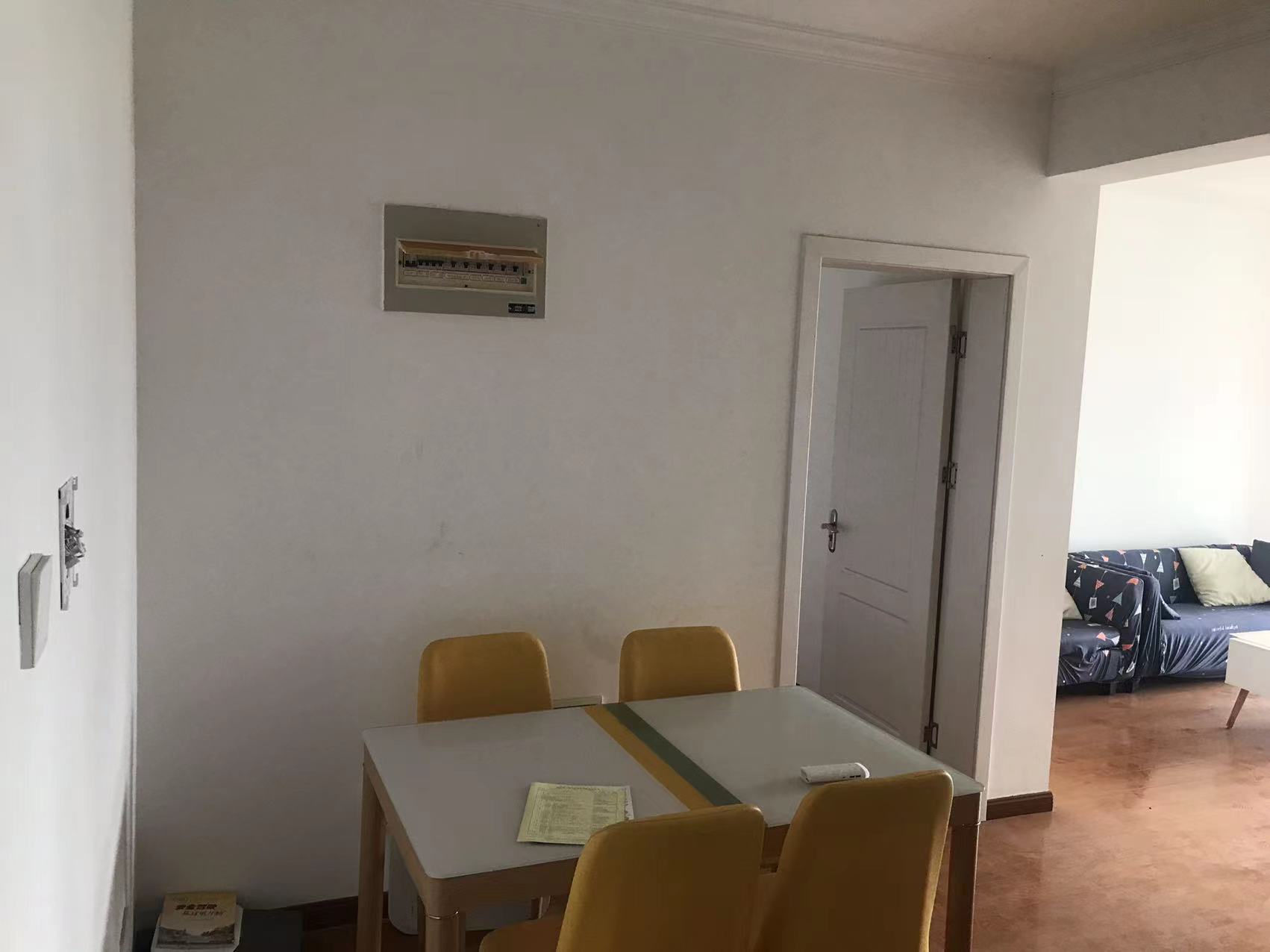 弘阳上城 2室2厅1卫 92m&sup2;