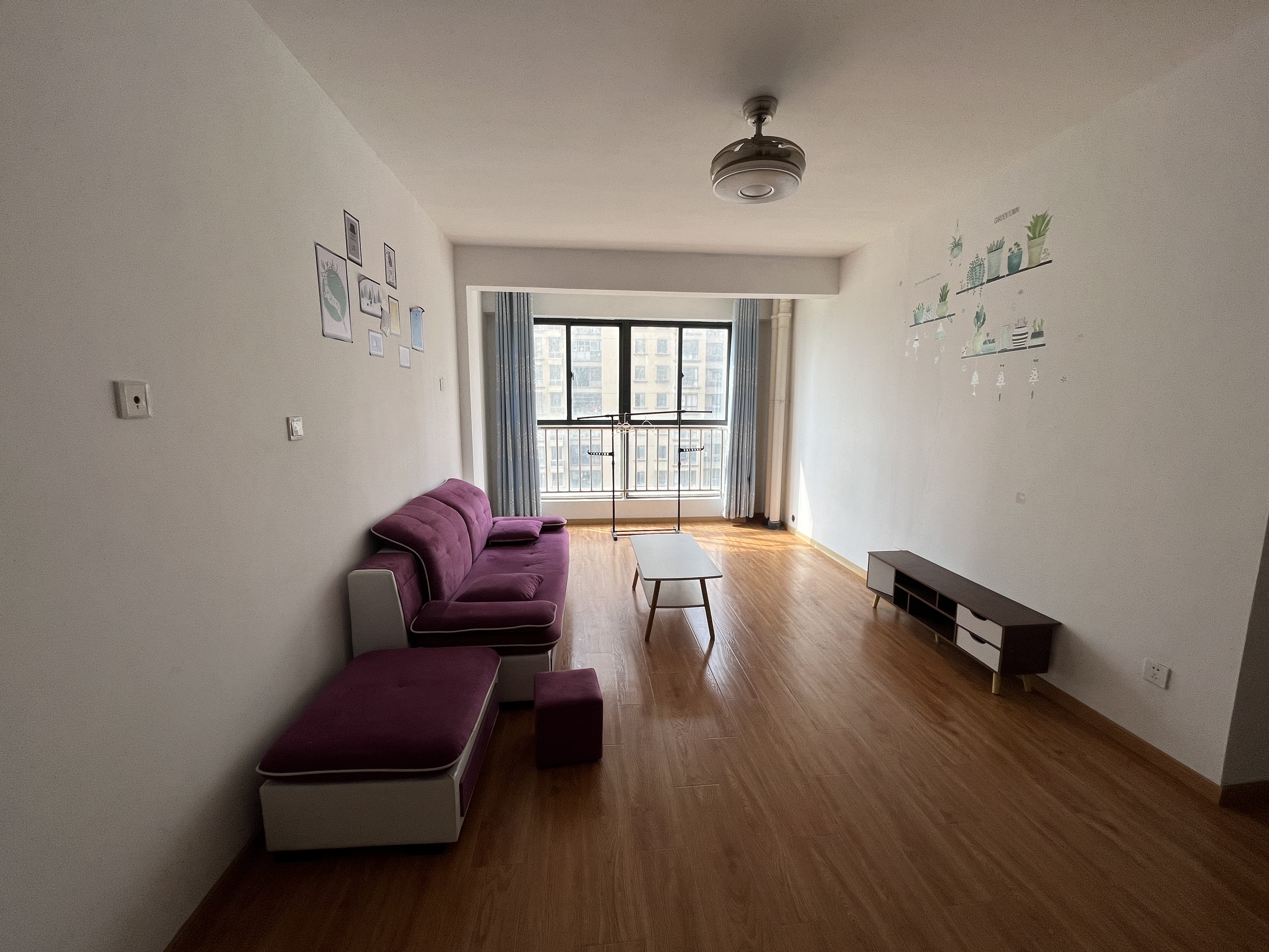中港翡翠城 3室1厅1卫 89.00m²