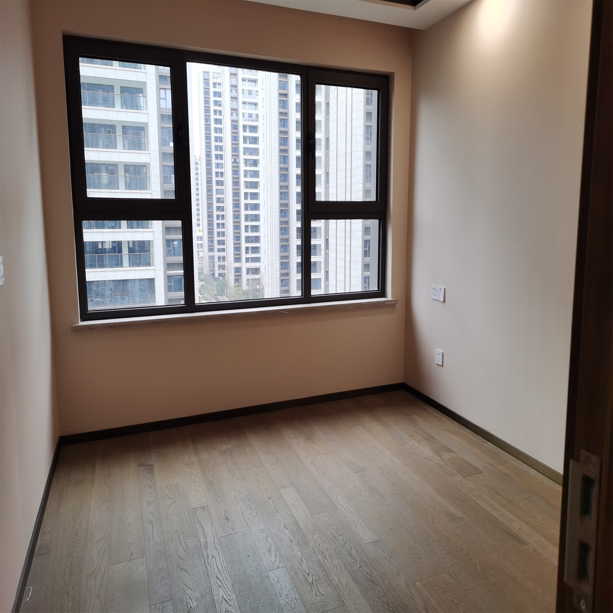 远创东樾 4室2厅2卫 155.00m&sup2;