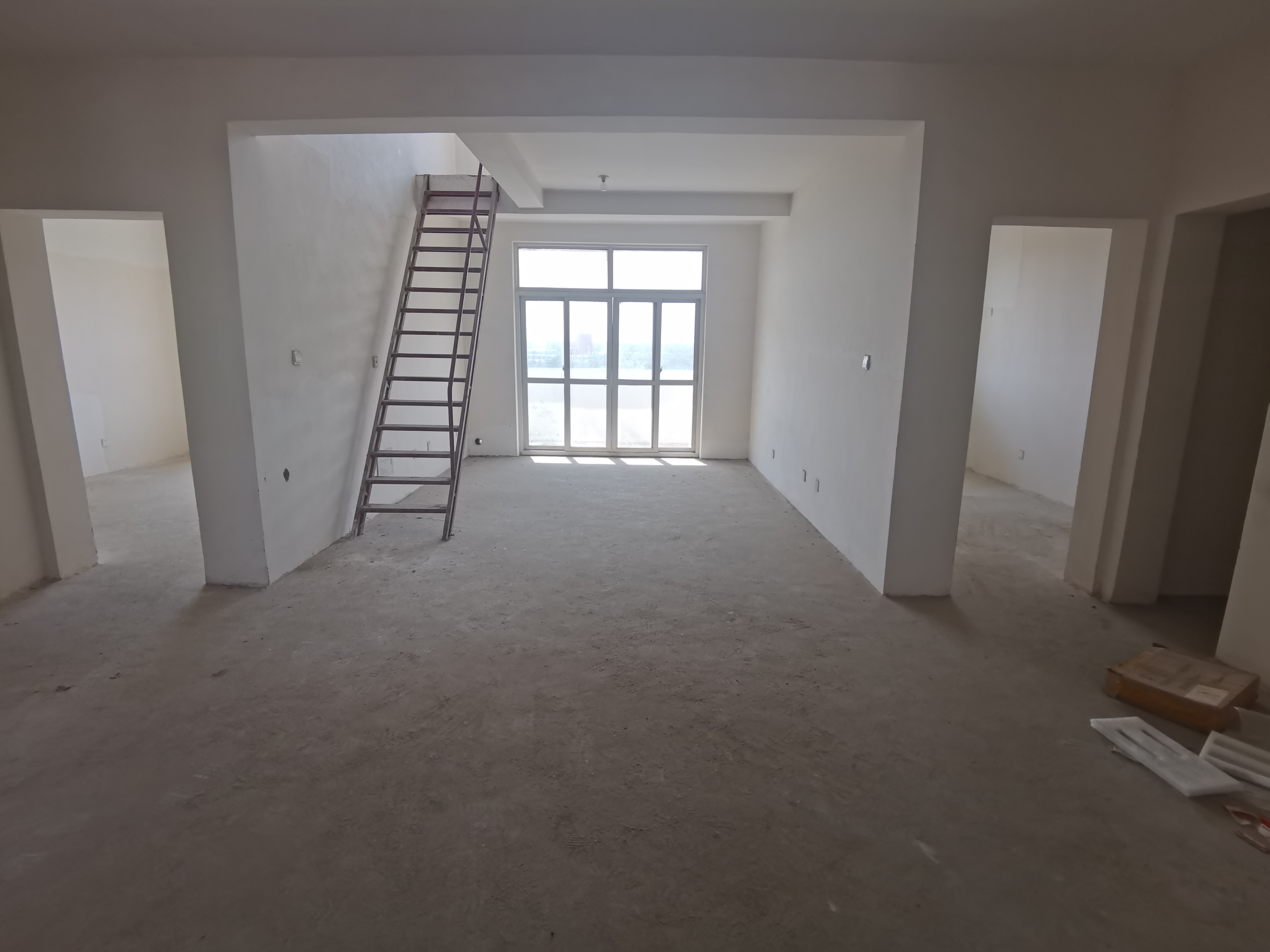 果园名居 3室2厅1卫 126m&sup2;