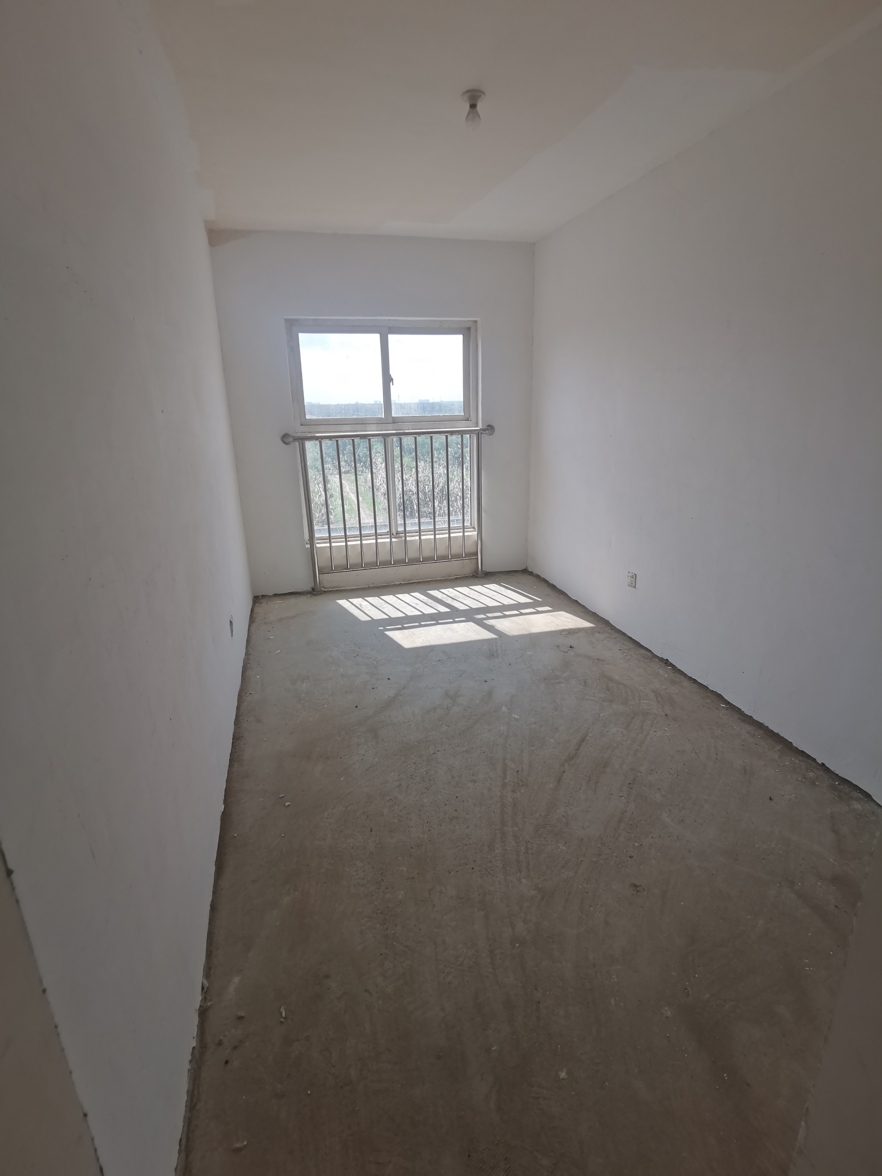 果园名居 3室2厅1卫 126m&sup2;