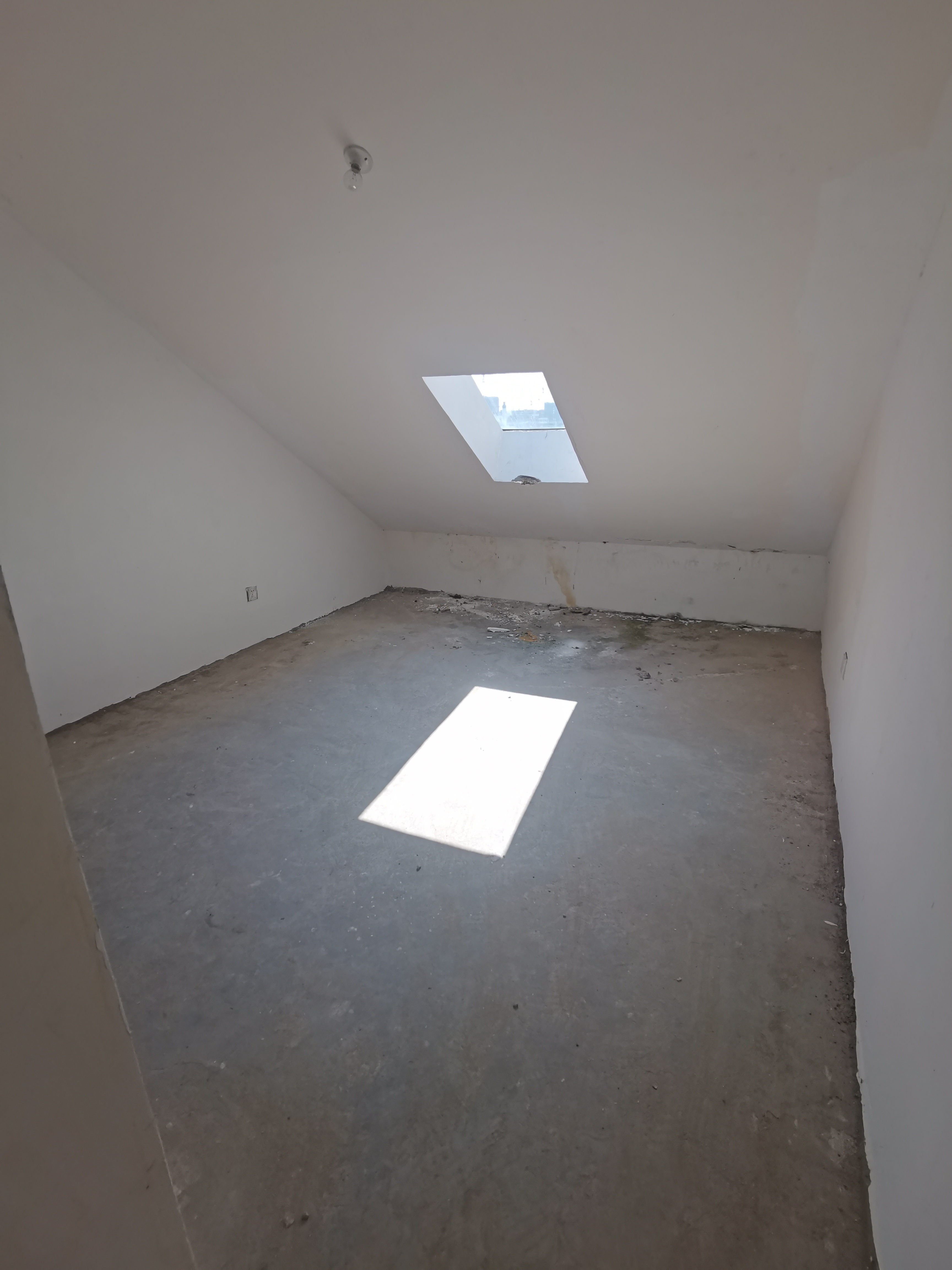 果园名居 3室2厅1卫 126m&sup2;