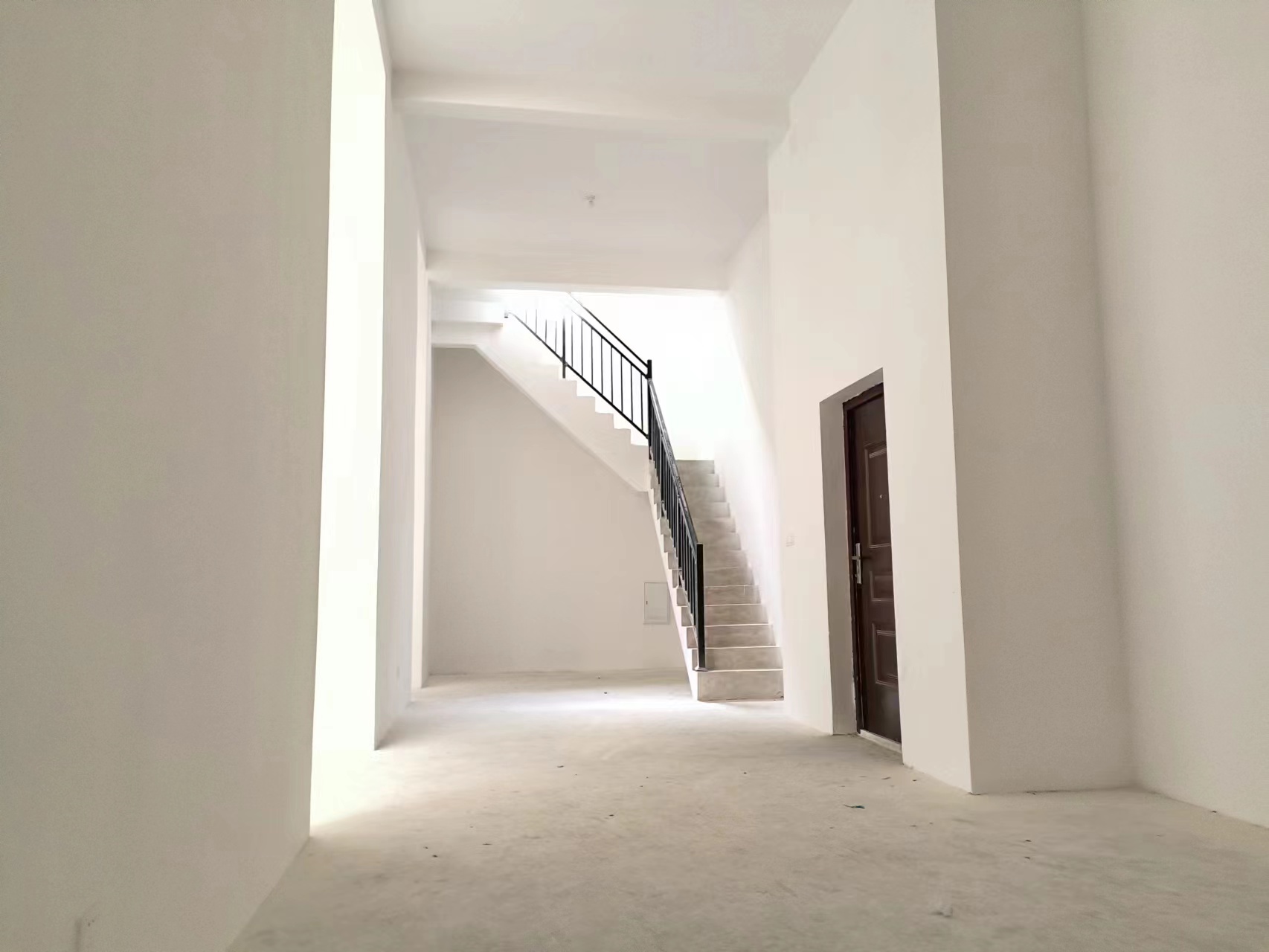绿城&middot;诚园 4室2厅2卫 316m&sup2;