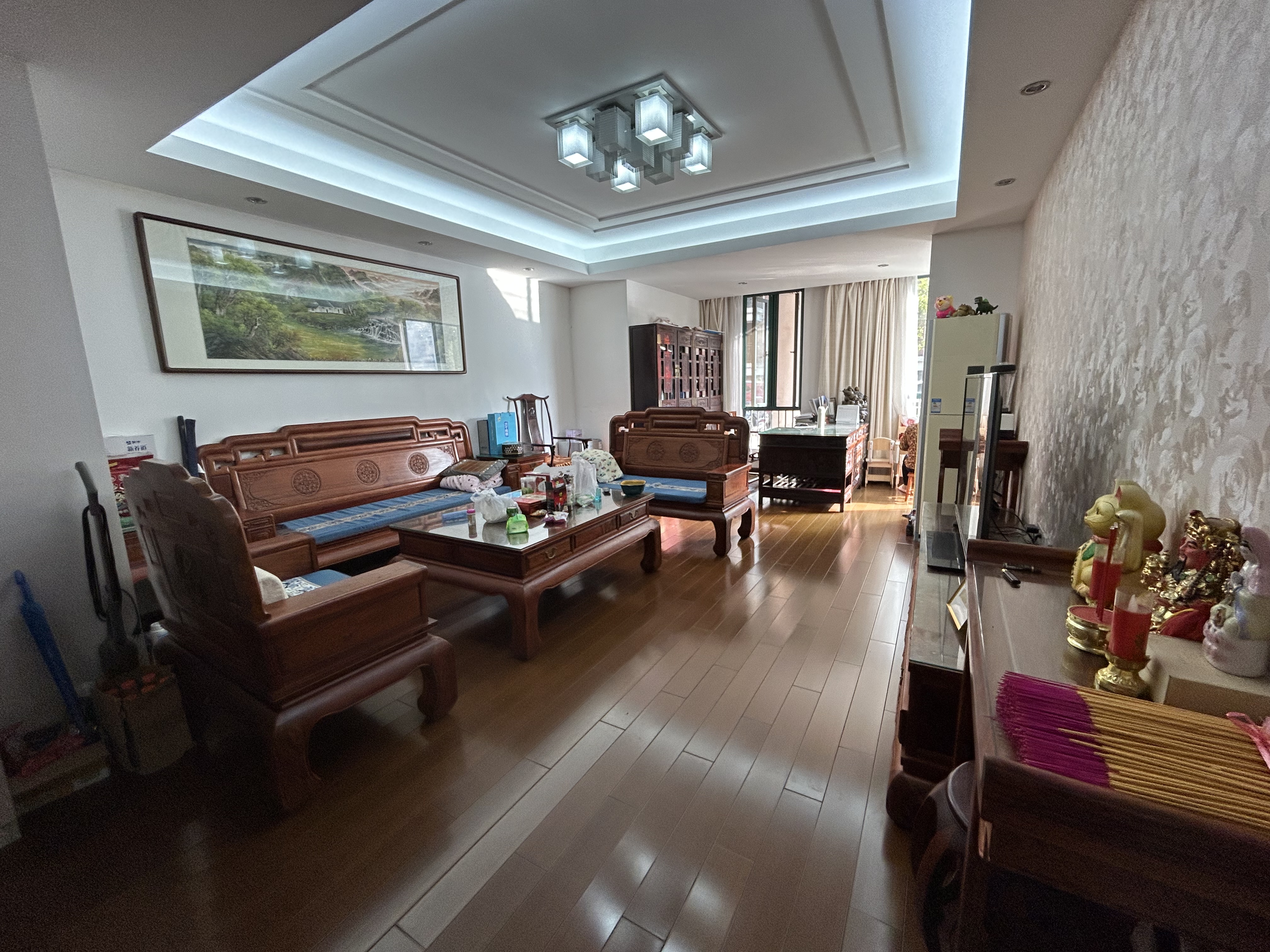 水榭花都 3室1厅2卫 175.00m²