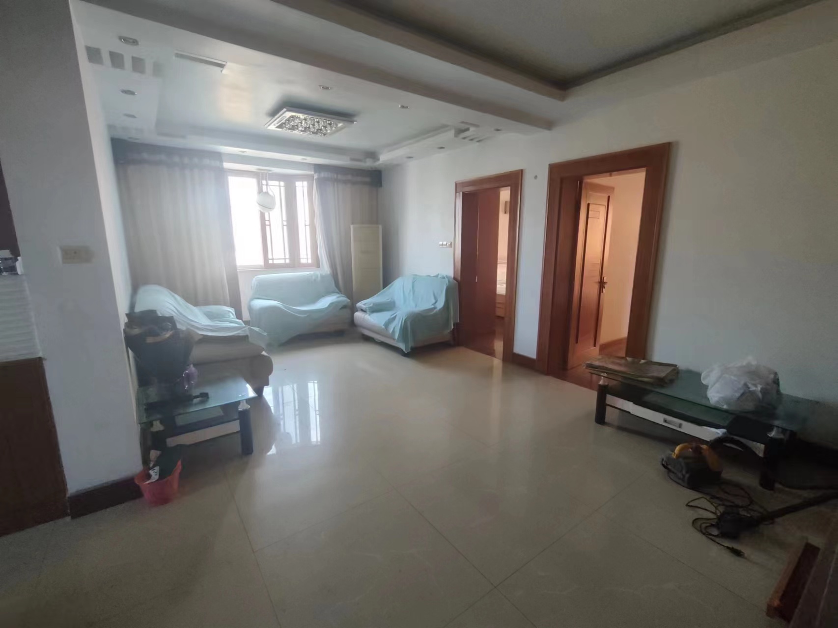 新佳园 3室2厅1卫 131m&sup2;