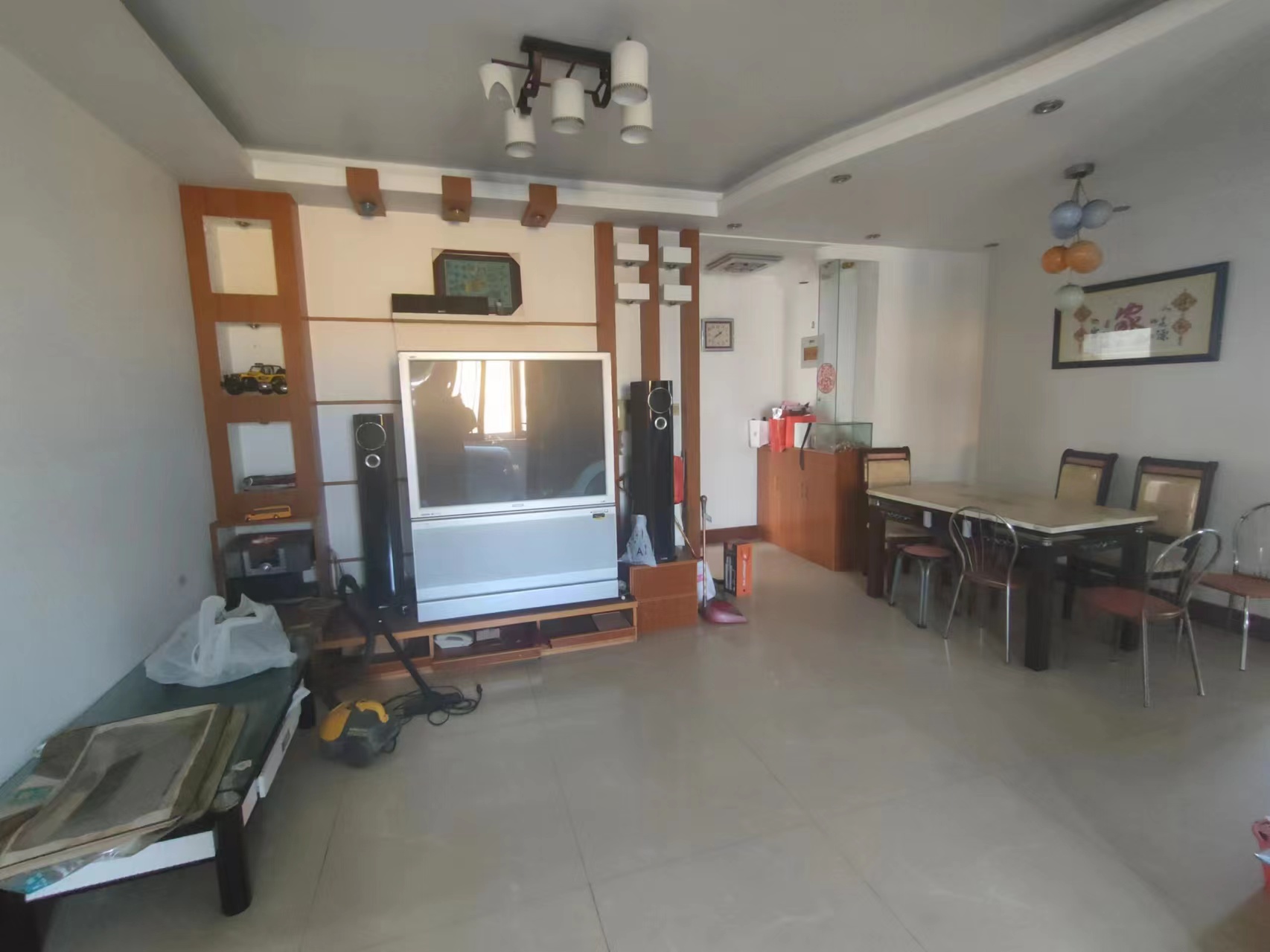 新佳园 3室2厅1卫 131m&sup2;