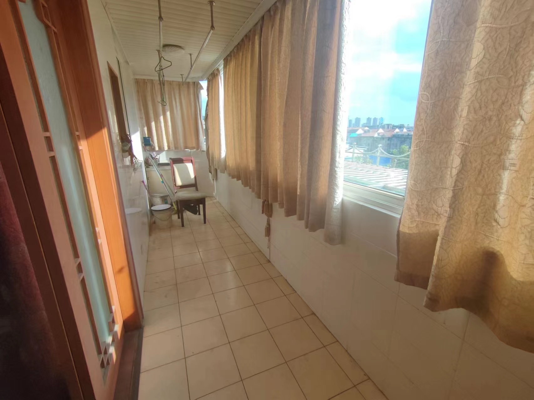 新佳园 3室2厅1卫 131m&sup2;